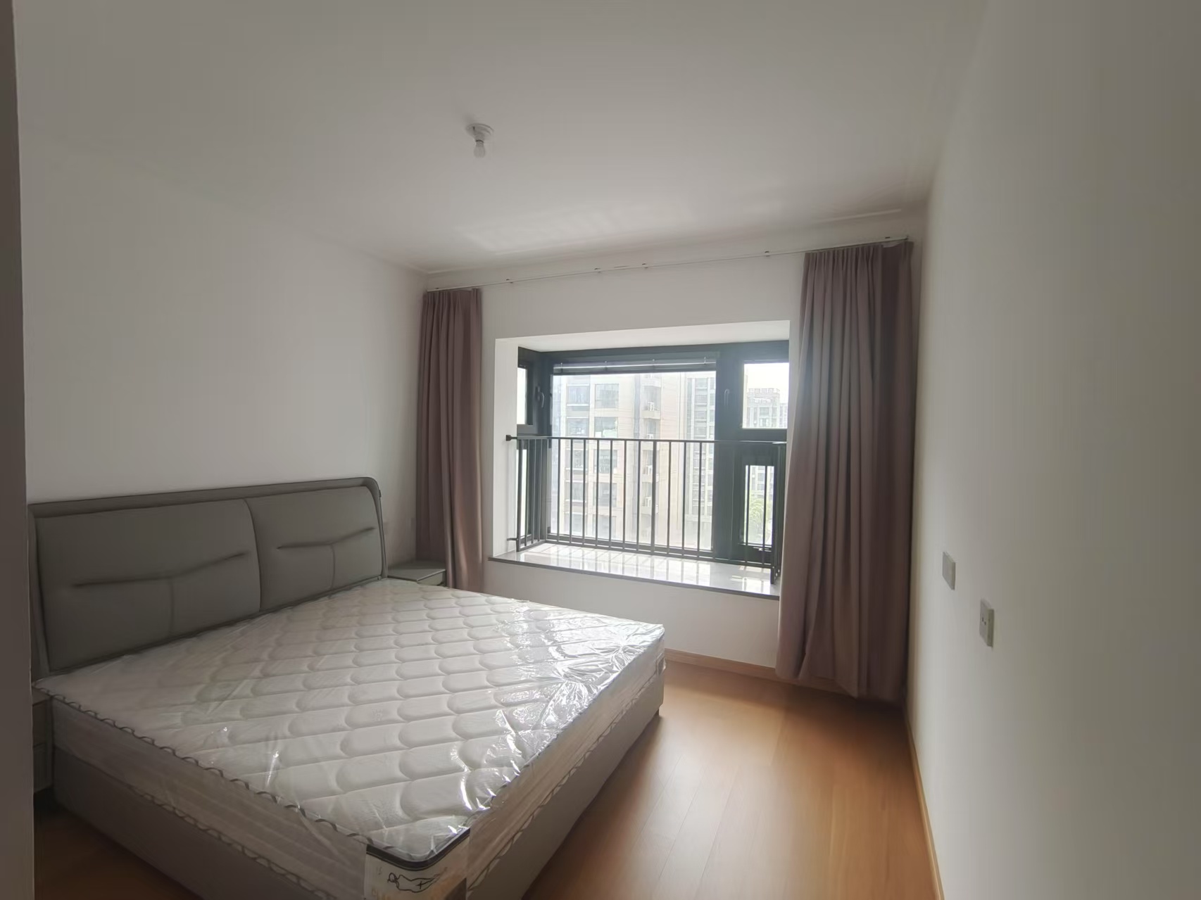 时光漫城 4室2厅2卫 124.52m&sup2;