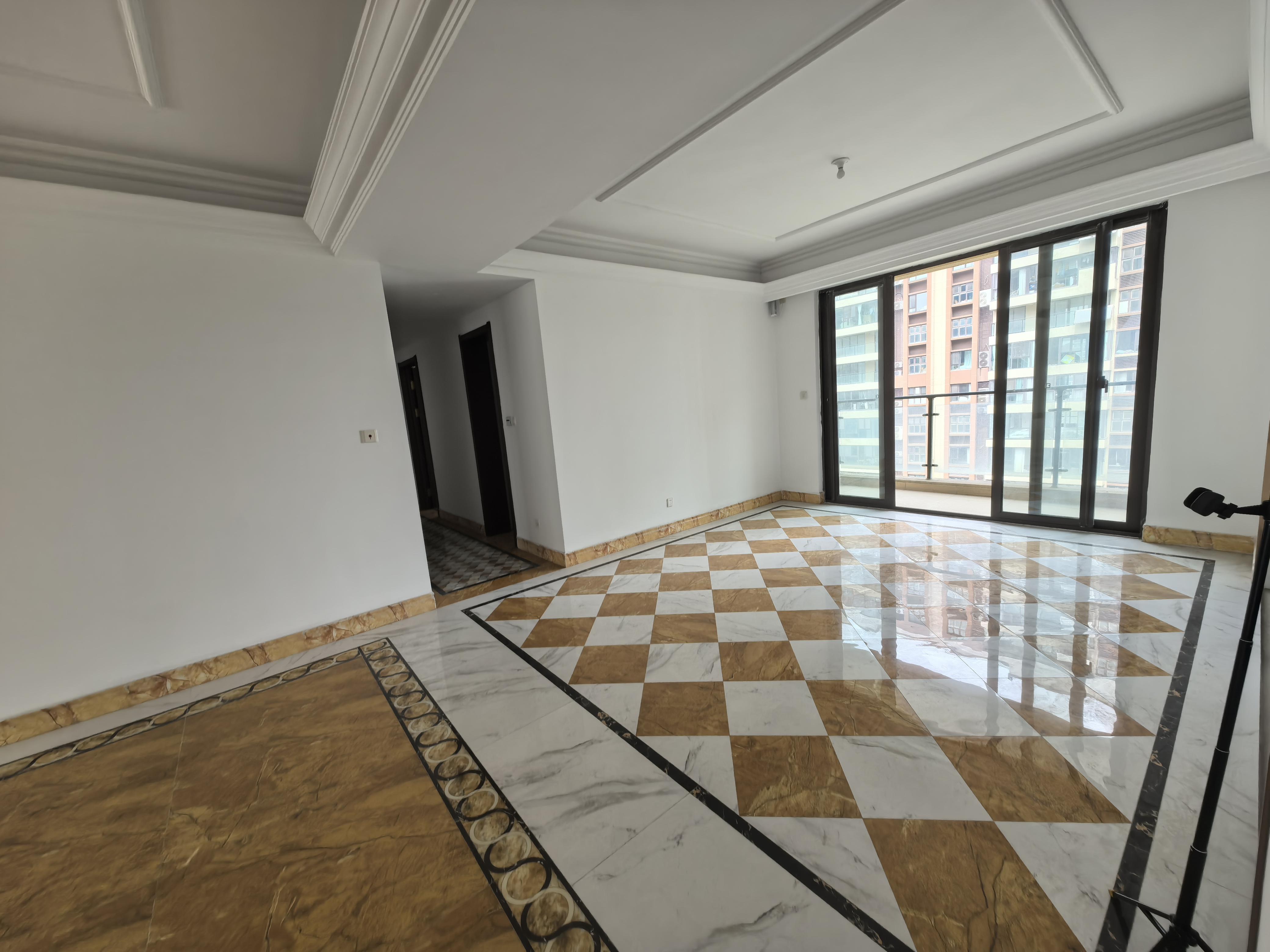 南通碧桂园翡翠华府 4室2厅3卫 266m&sup2;