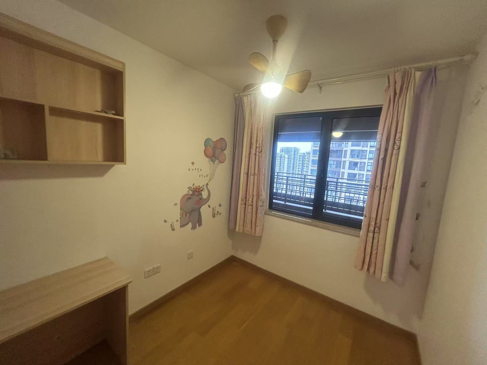 绿地新里城 3室2厅1卫 90.69m&sup2;