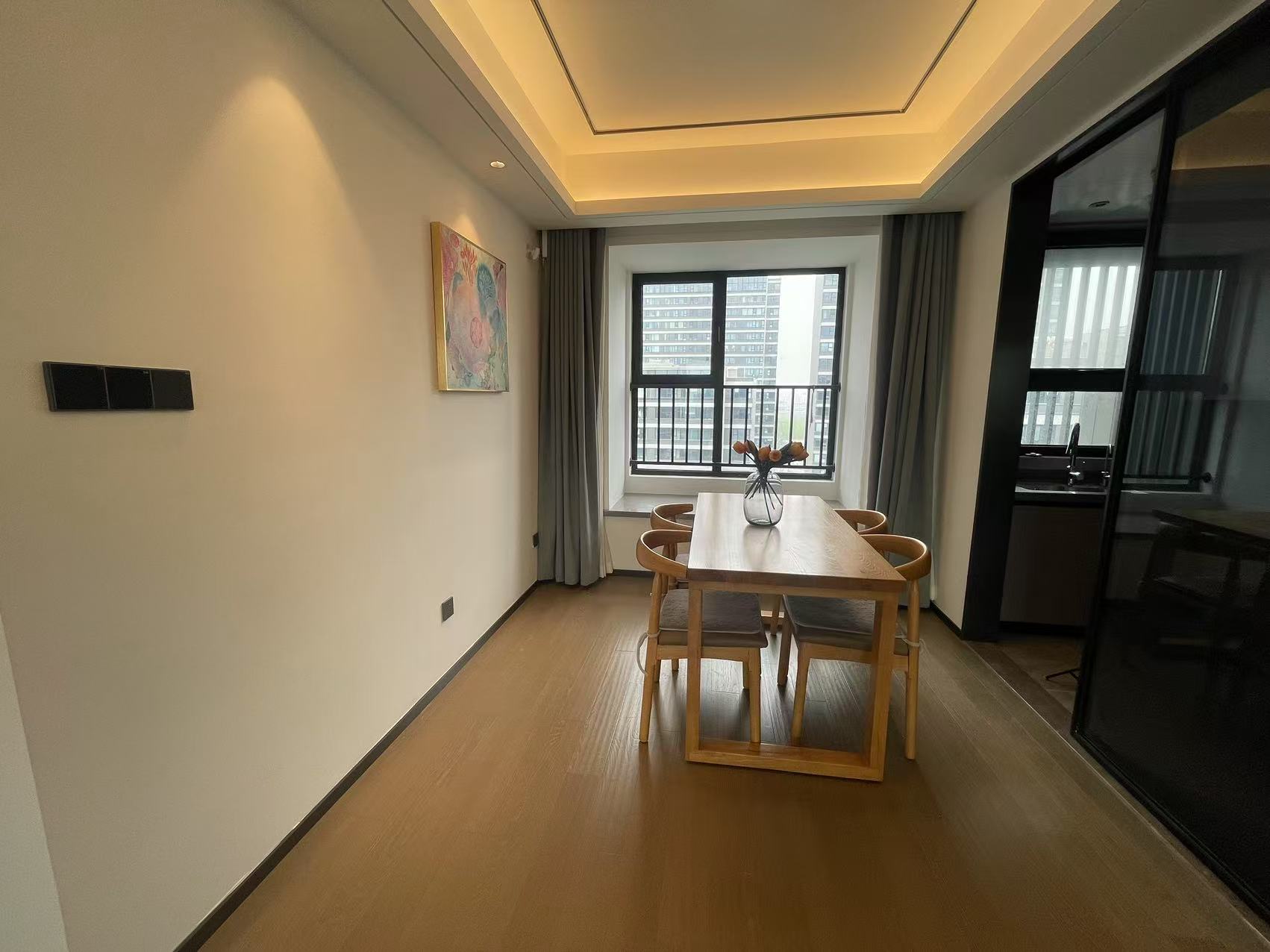 滨江道静园 4室2厅2卫 143m&sup2;