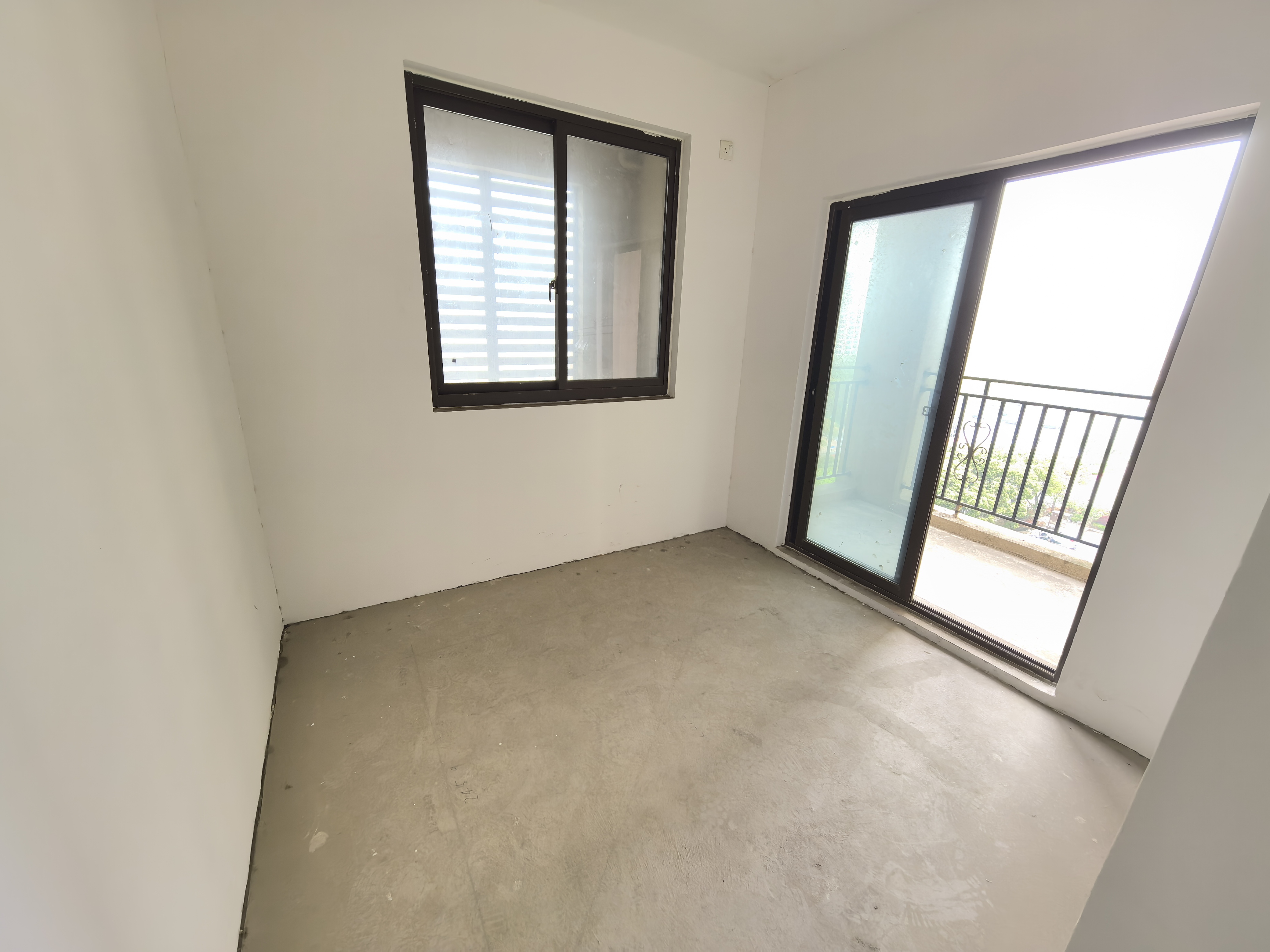 正泰江岸水苑 3室2厅2卫 136.39m&sup2;
