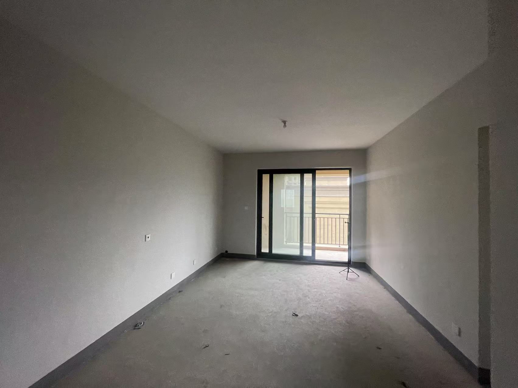 融创·玉兰公馆 3室2厅1卫 98m²