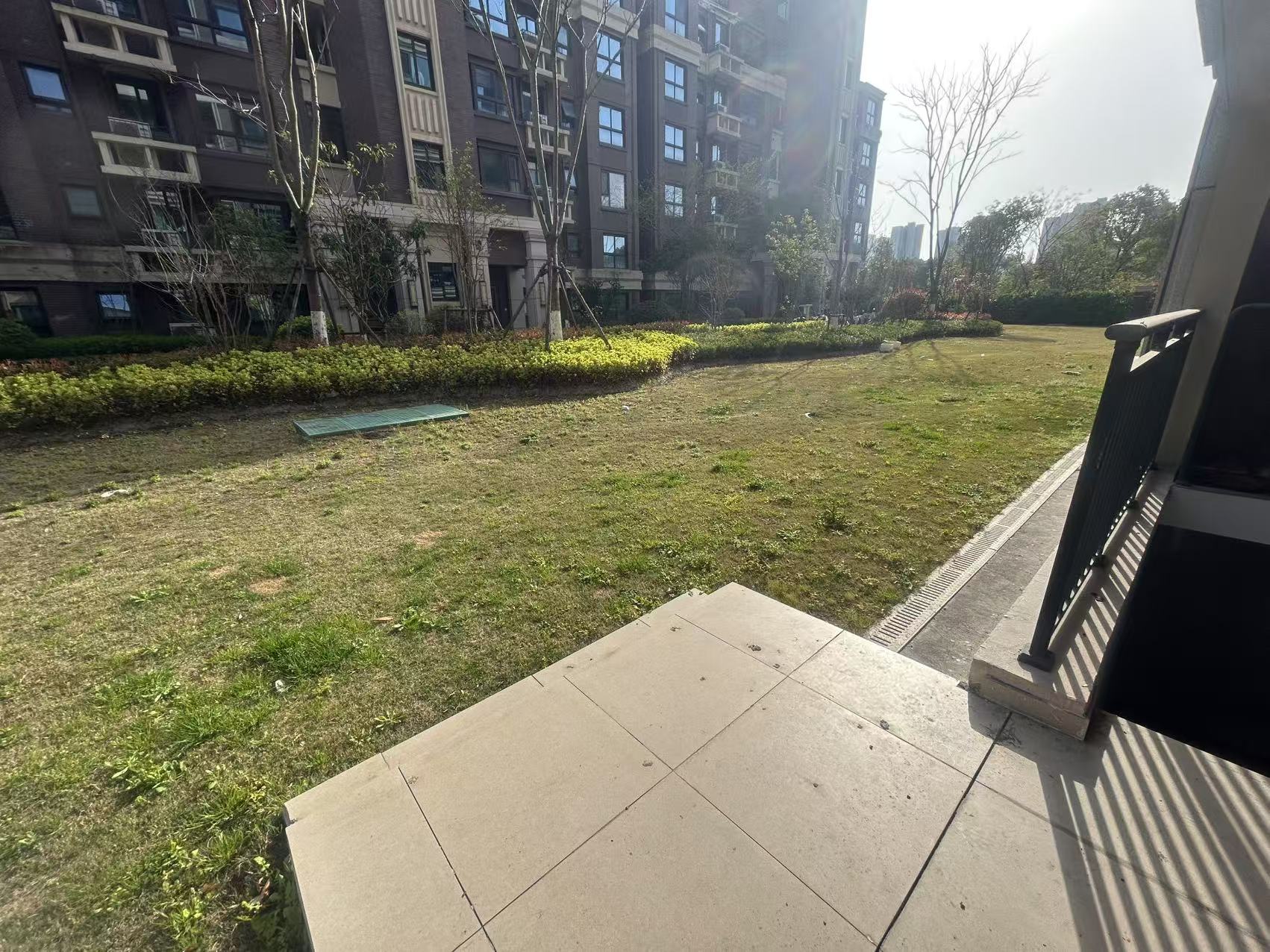 林肯公园 3室2厅2卫 123m&sup2;