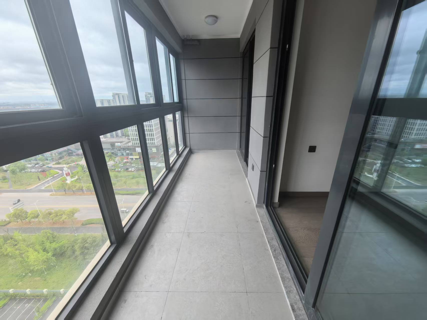 万科未来之光 3室2厅2卫 123m&sup2;