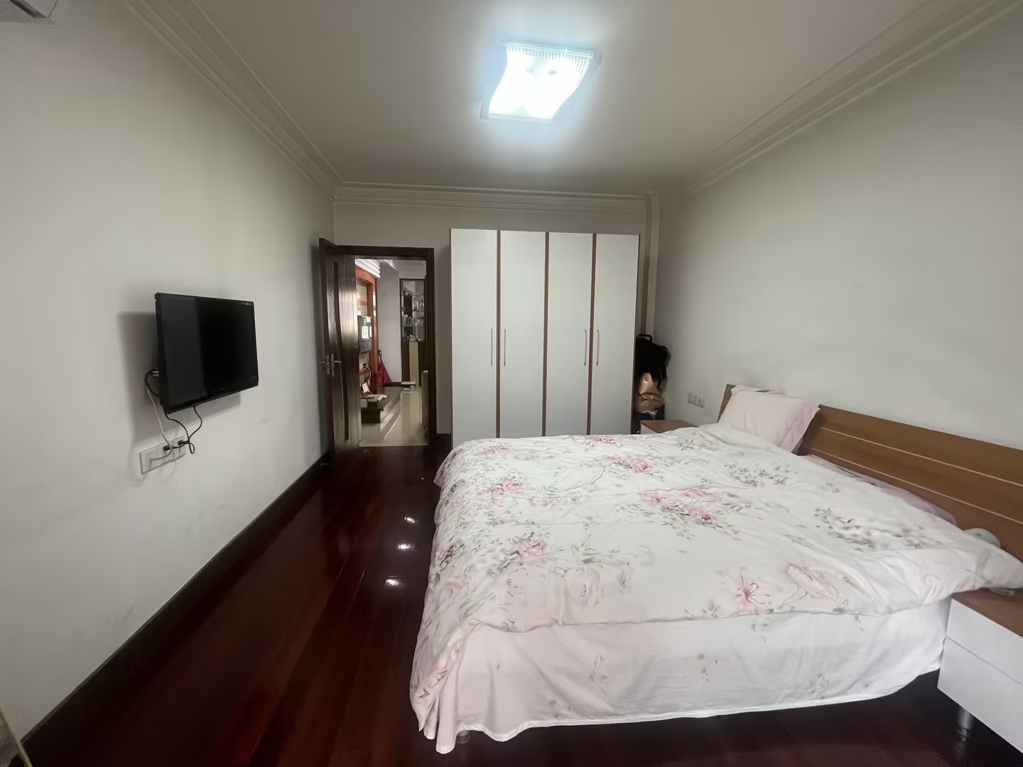 佳乐花苑 2室2厅1卫 100m&sup2;