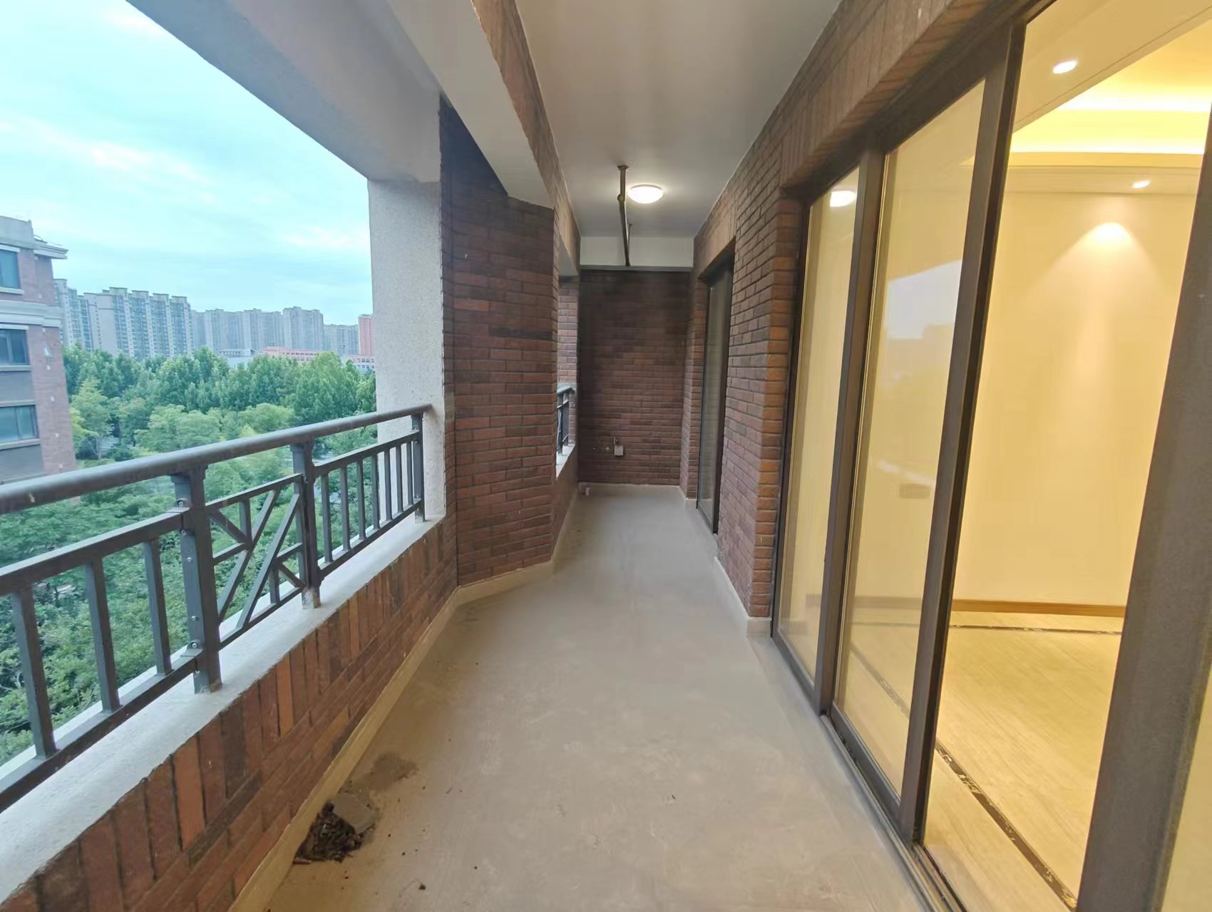 佳期漫 4室2厅2卫 120.52m&sup2;
