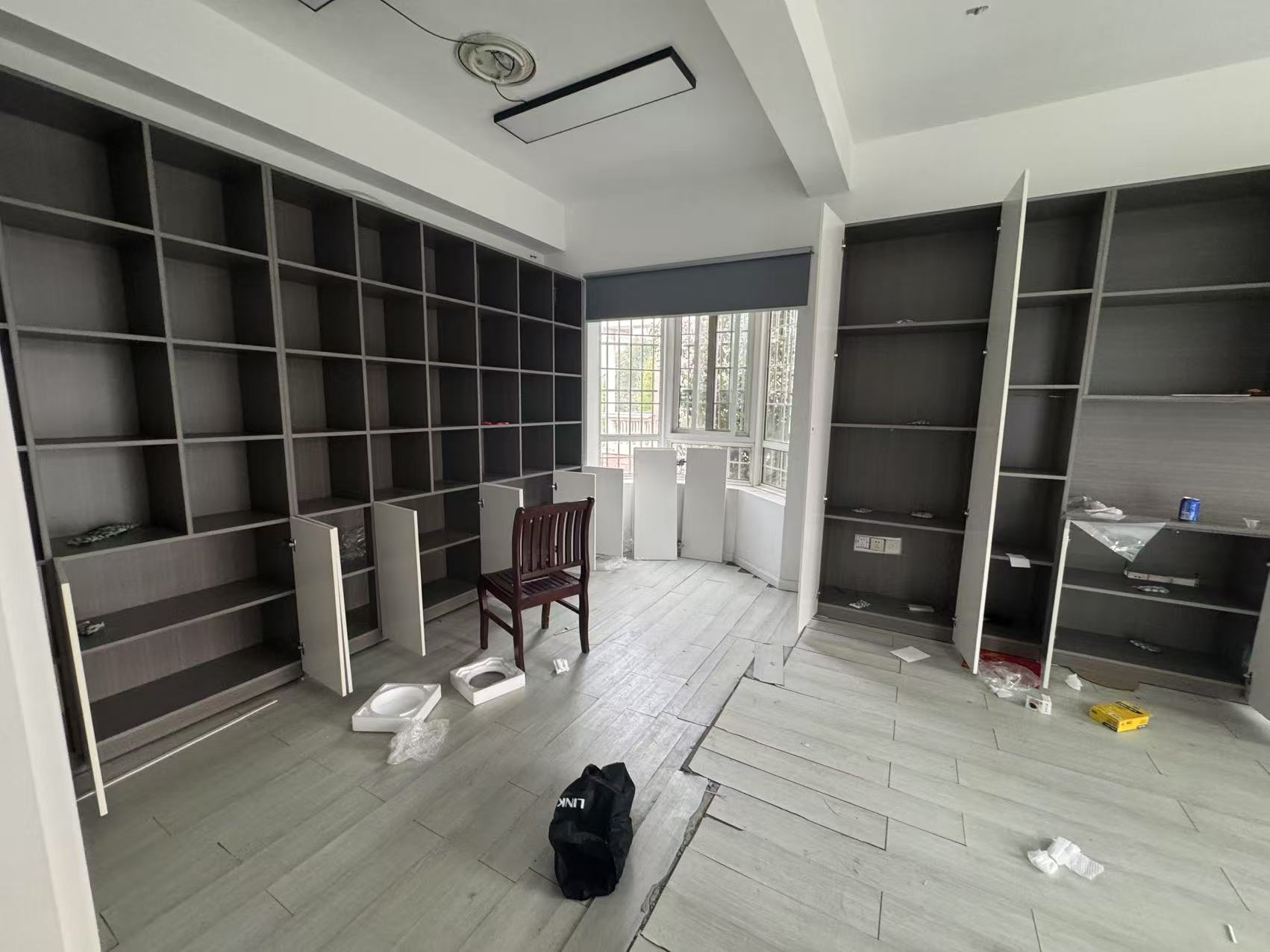 星湖花园 5室2厅2卫 395m&sup2;