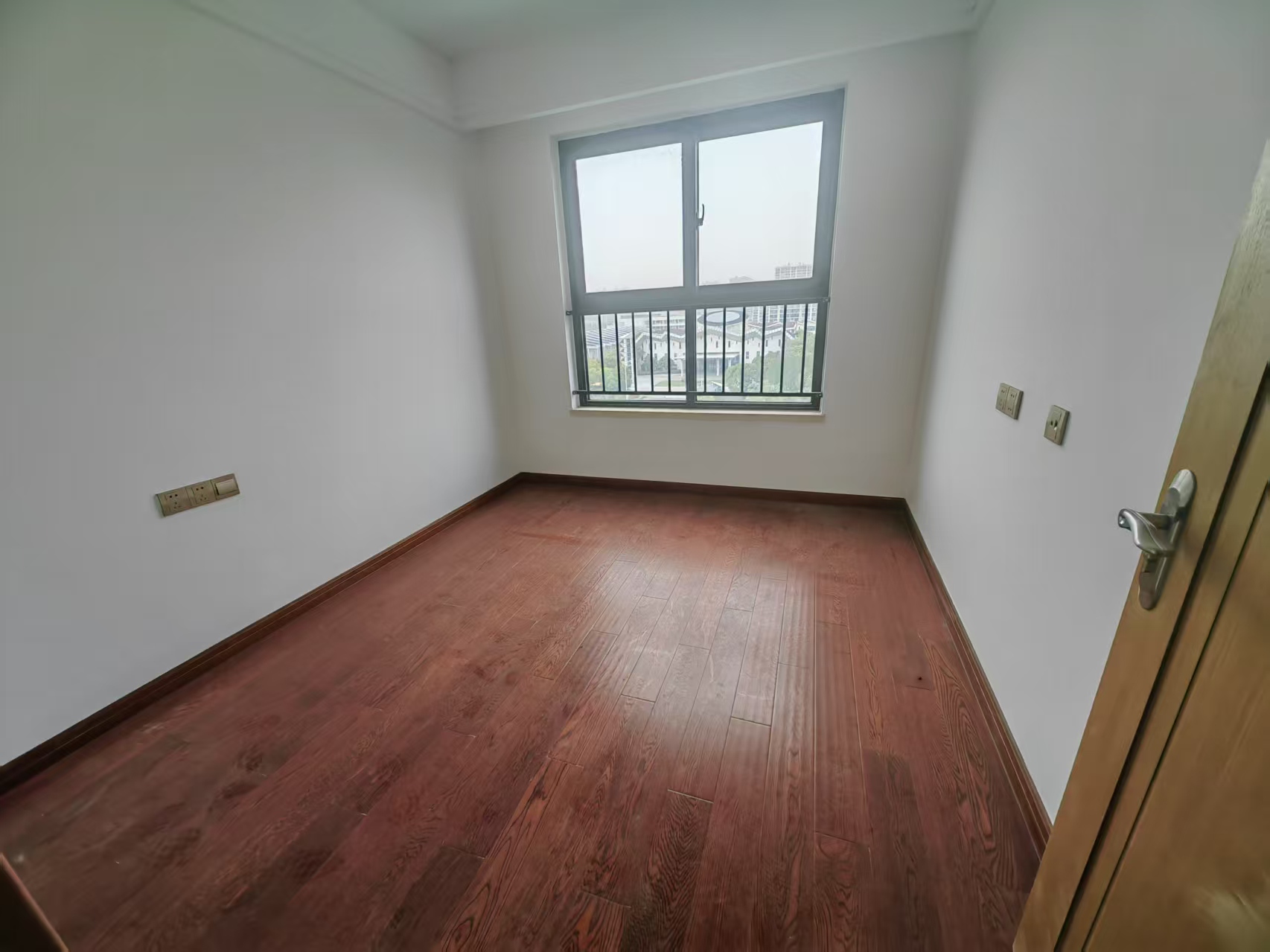 林肯公园 4室2厅2卫 123.68m&sup2;