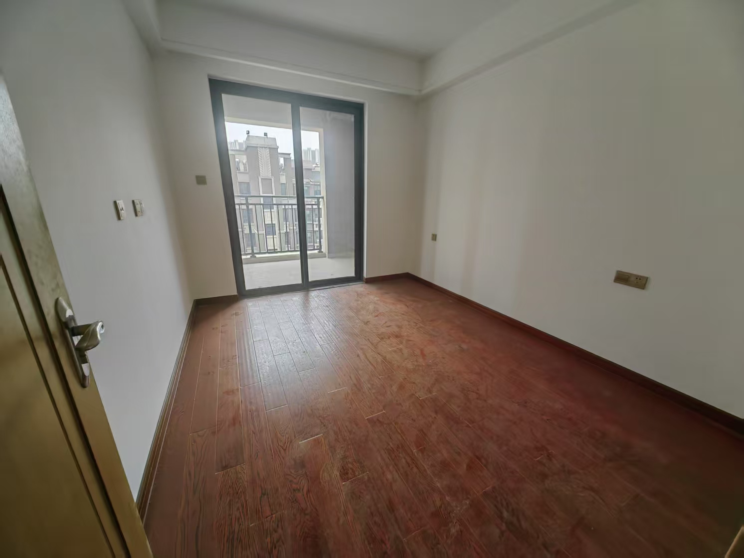林肯公园 4室2厅2卫 123.68m&sup2;