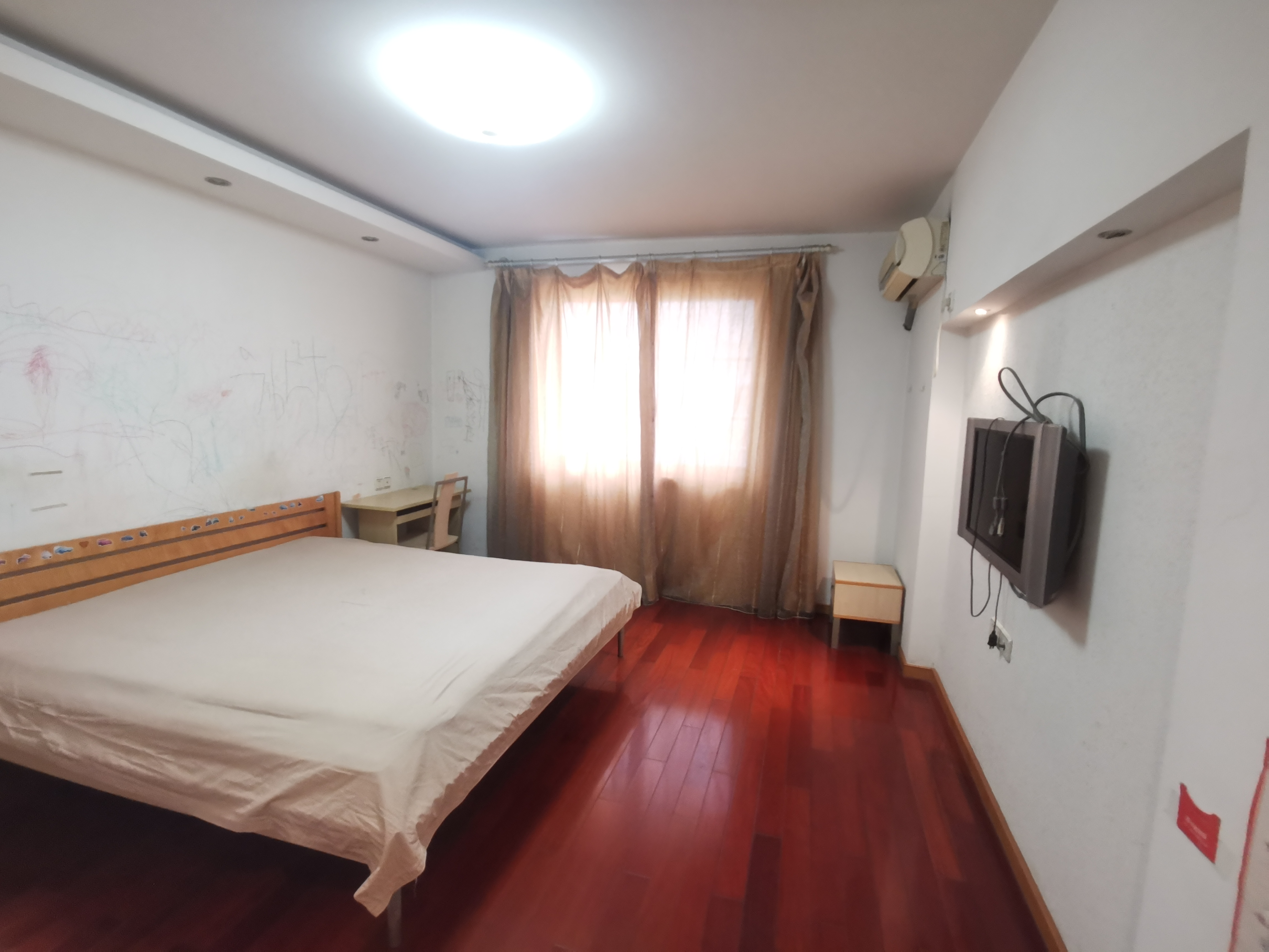 东昇花园 5室2厅3卫 230.00m&sup2;