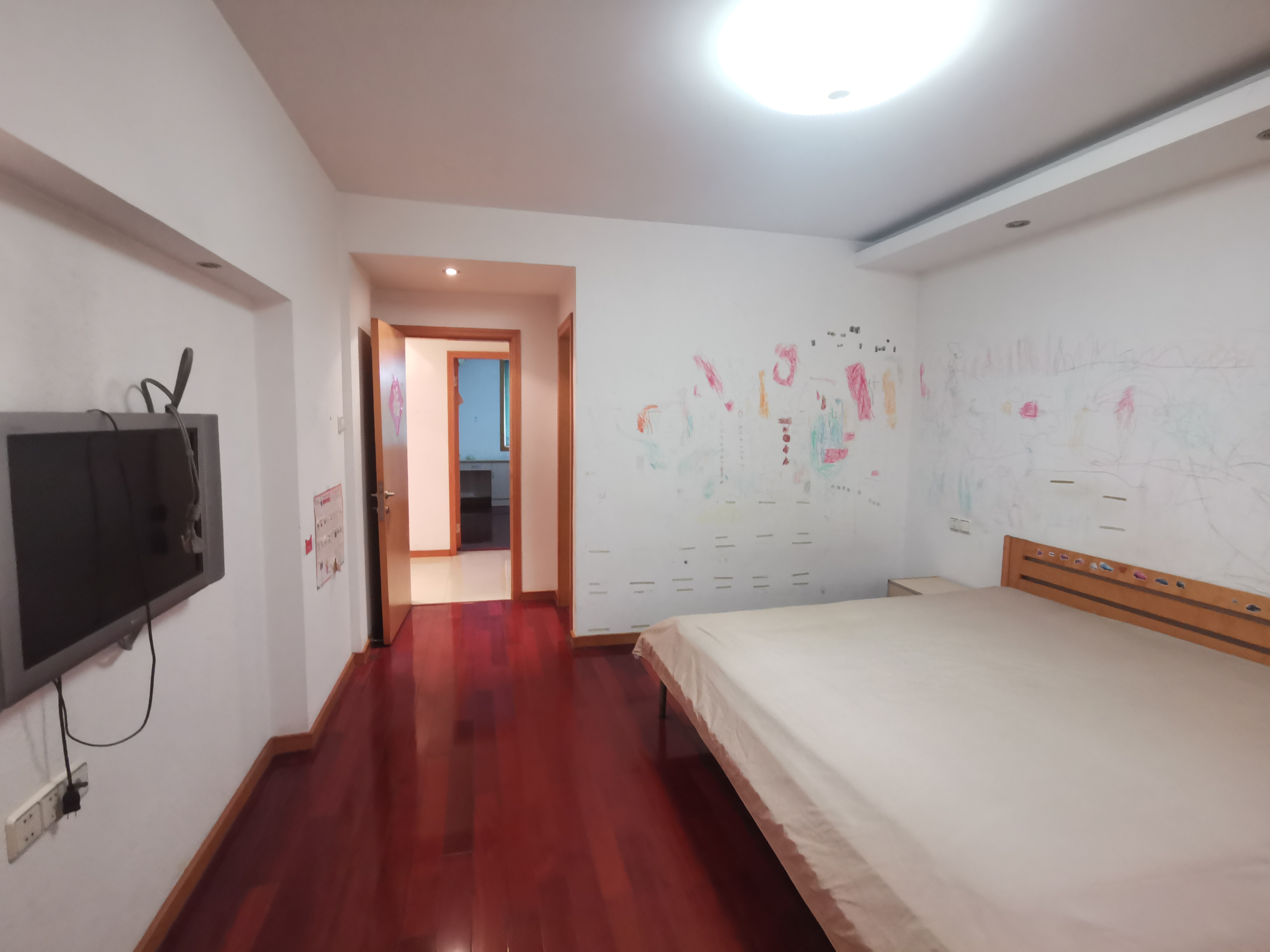 东昇花园 5室2厅3卫 230.00m&sup2;