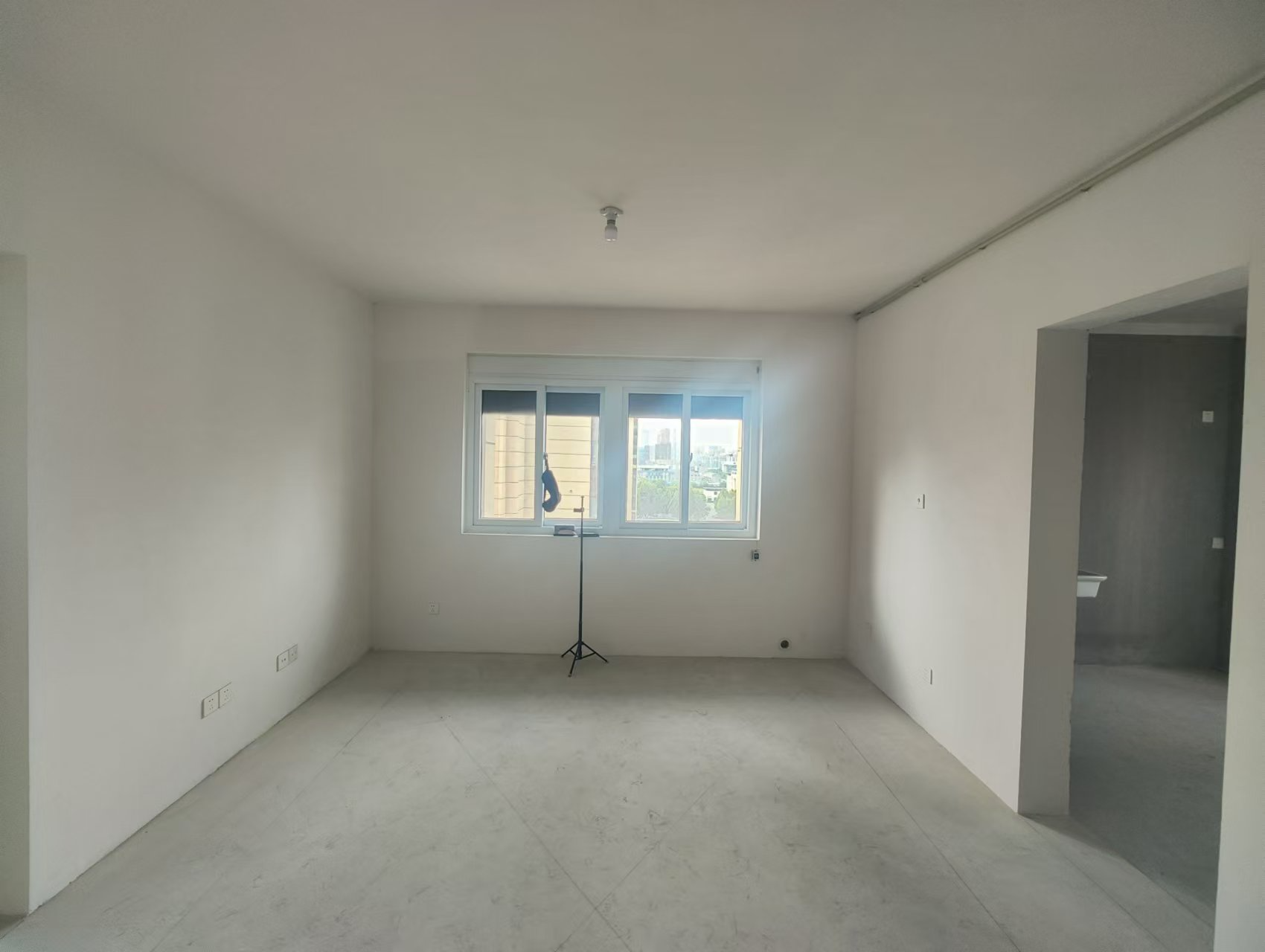 和润花苑 2室2厅1卫 98.77m²