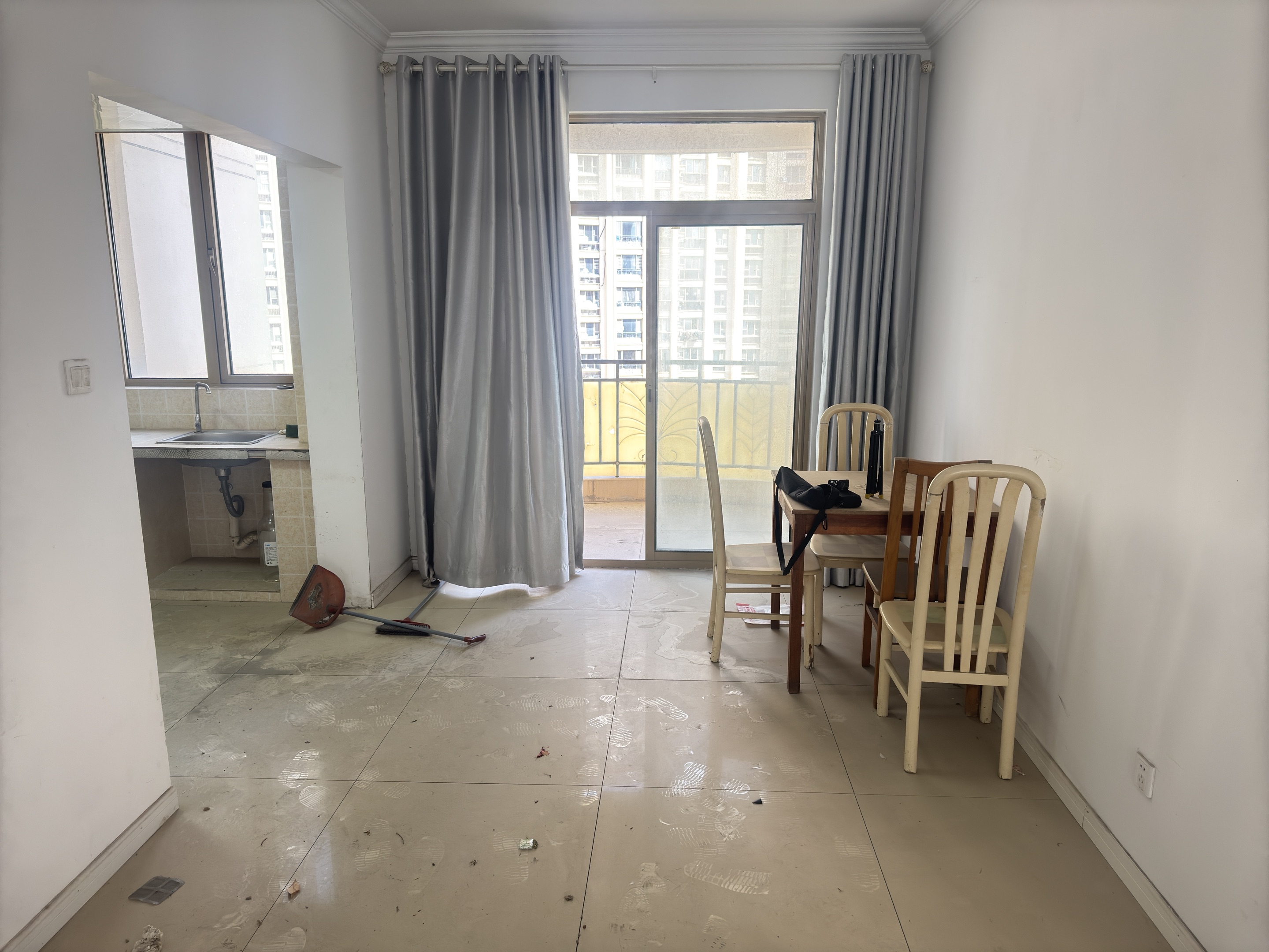 中南世纪花城 2室1厅1卫 113m&sup2;