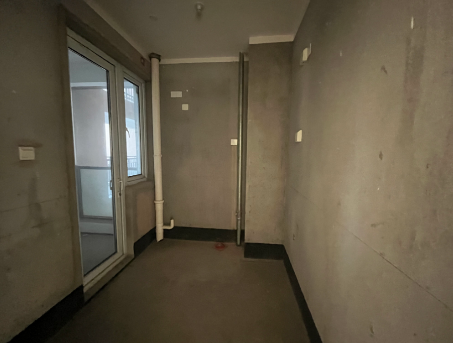 湖滨华庭 3室2厅1卫 91.00m&sup2;
