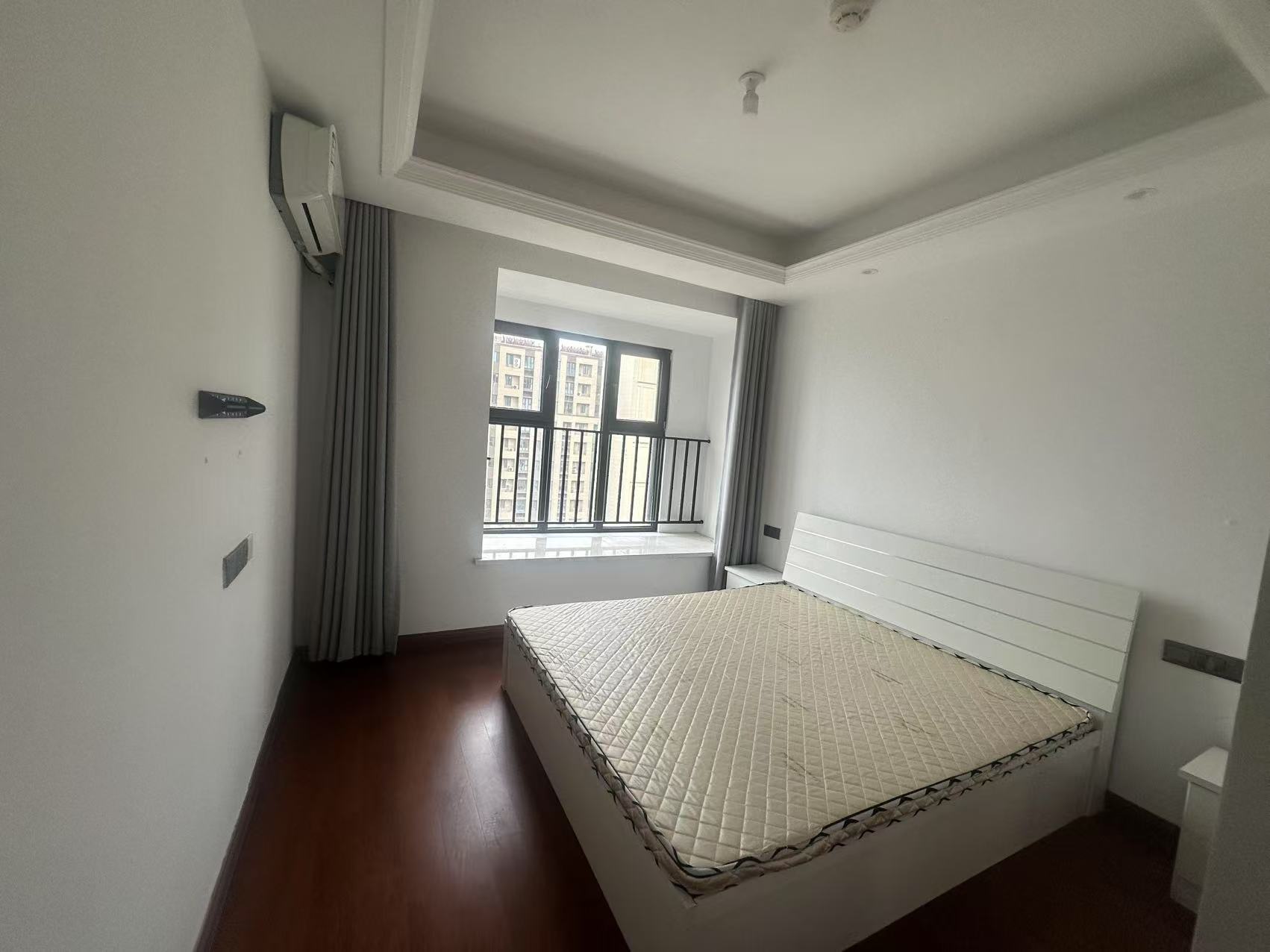 富力院士廷 3室2厅2卫 109m&sup2;