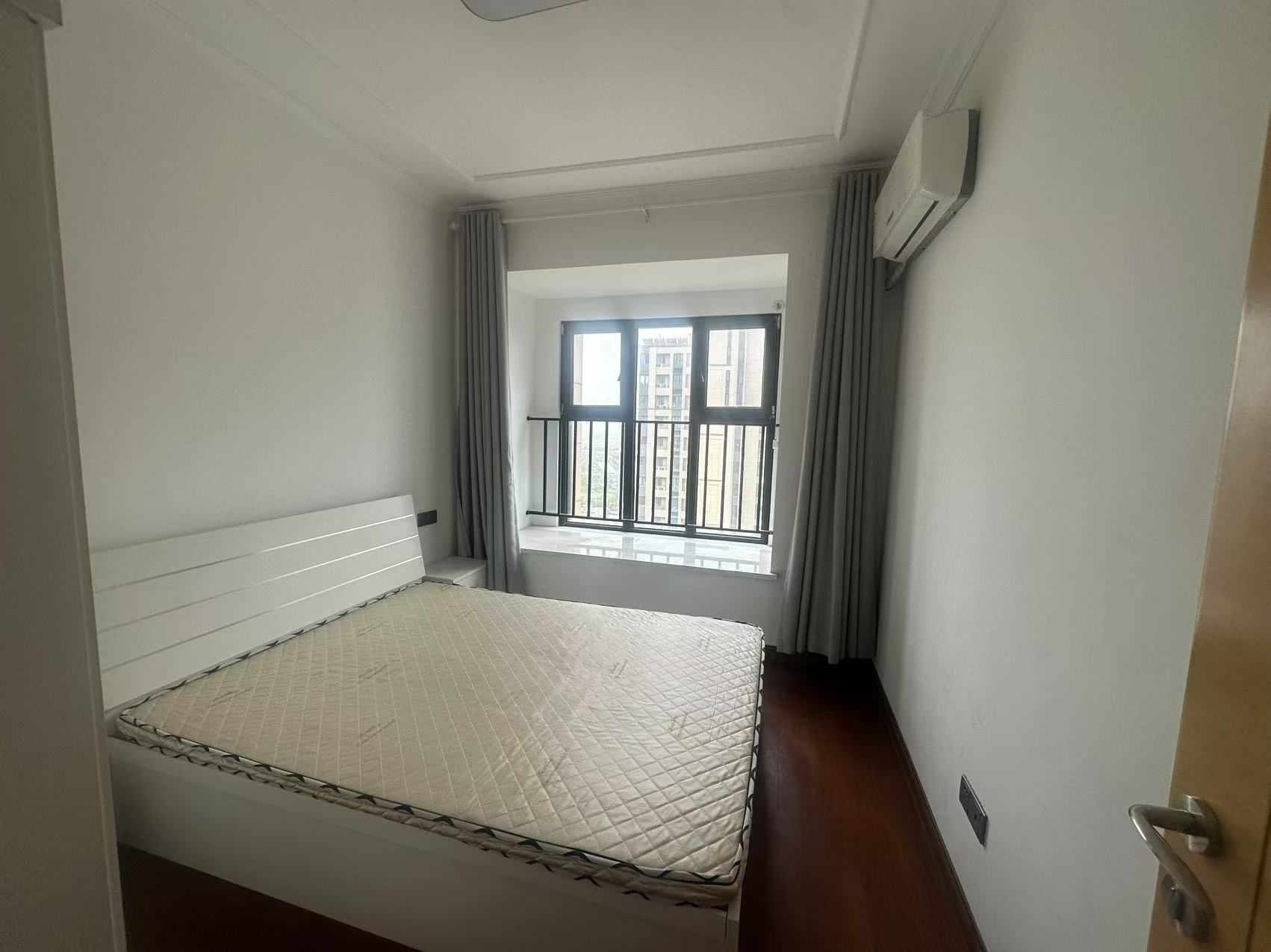 富力院士廷 3室2厅2卫 109m&sup2;