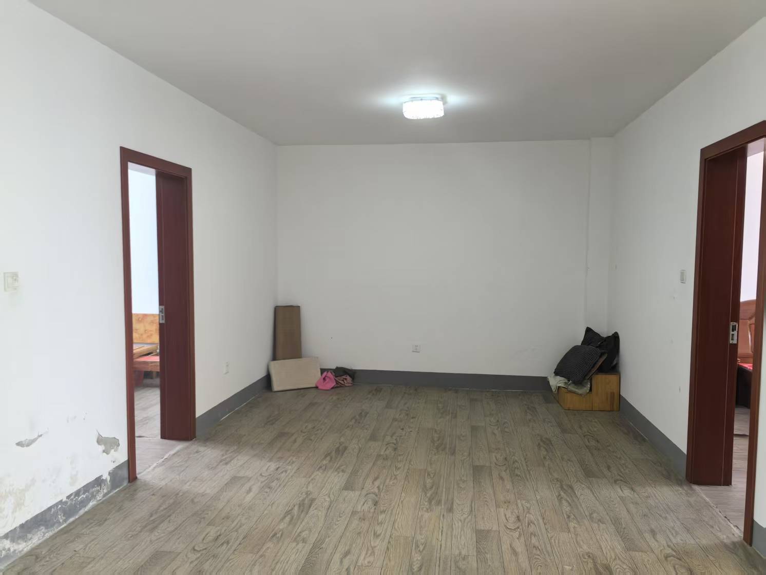 景河苑 2室2厅1卫 120m&sup2;