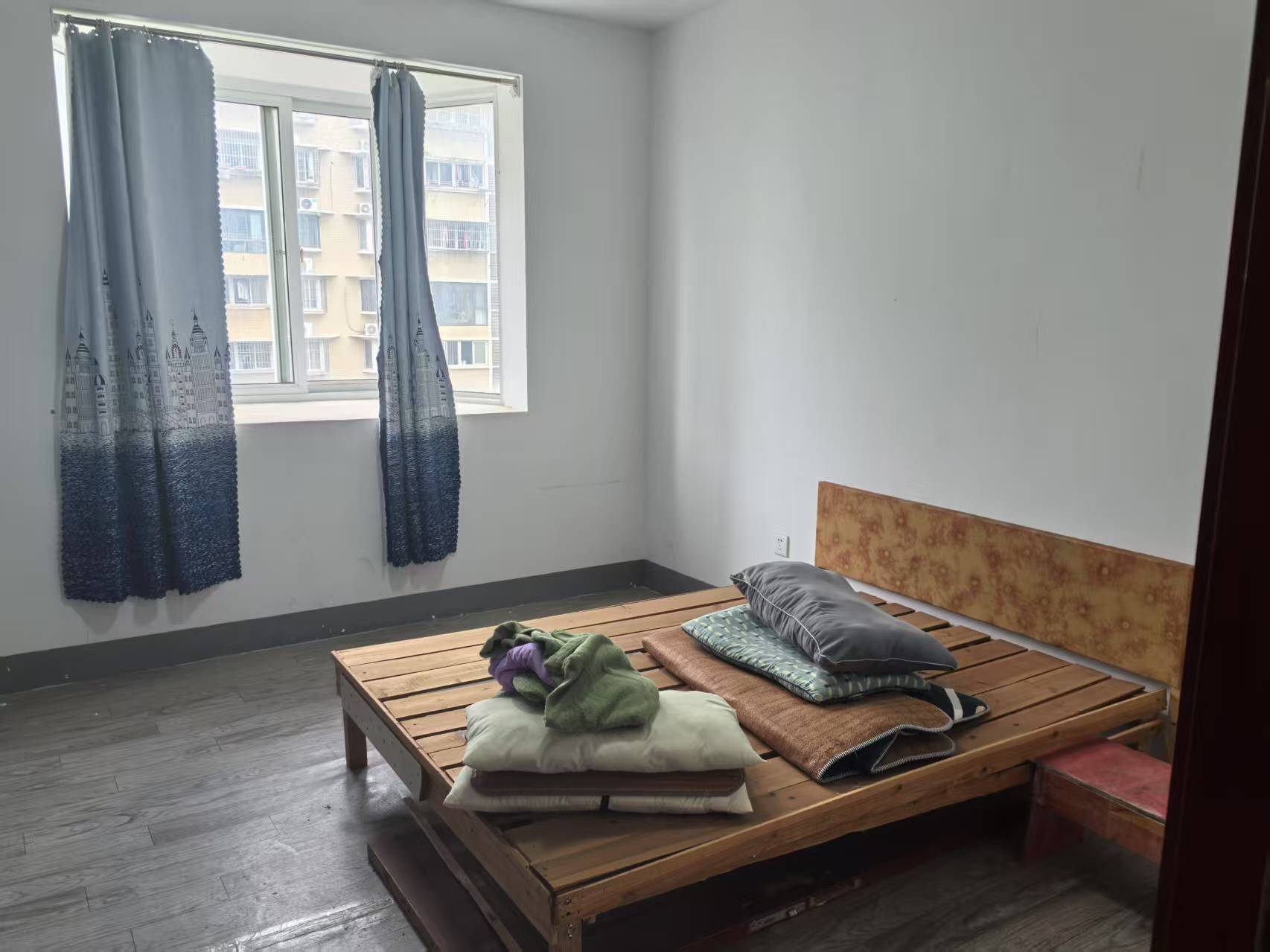 景河苑 2室2厅1卫 120m&sup2;