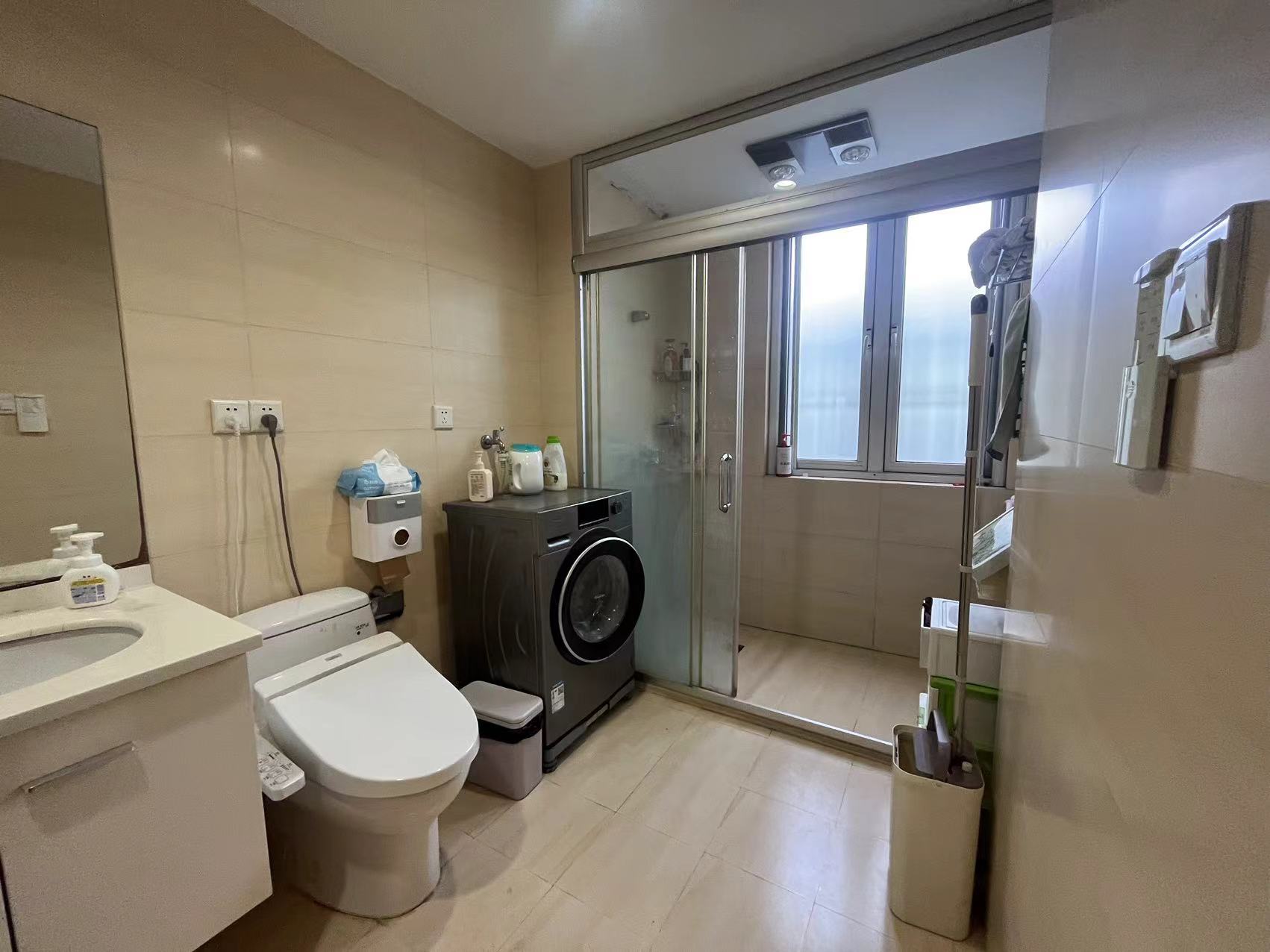 城市嘉苑 3室2厅2卫 141m&sup2;