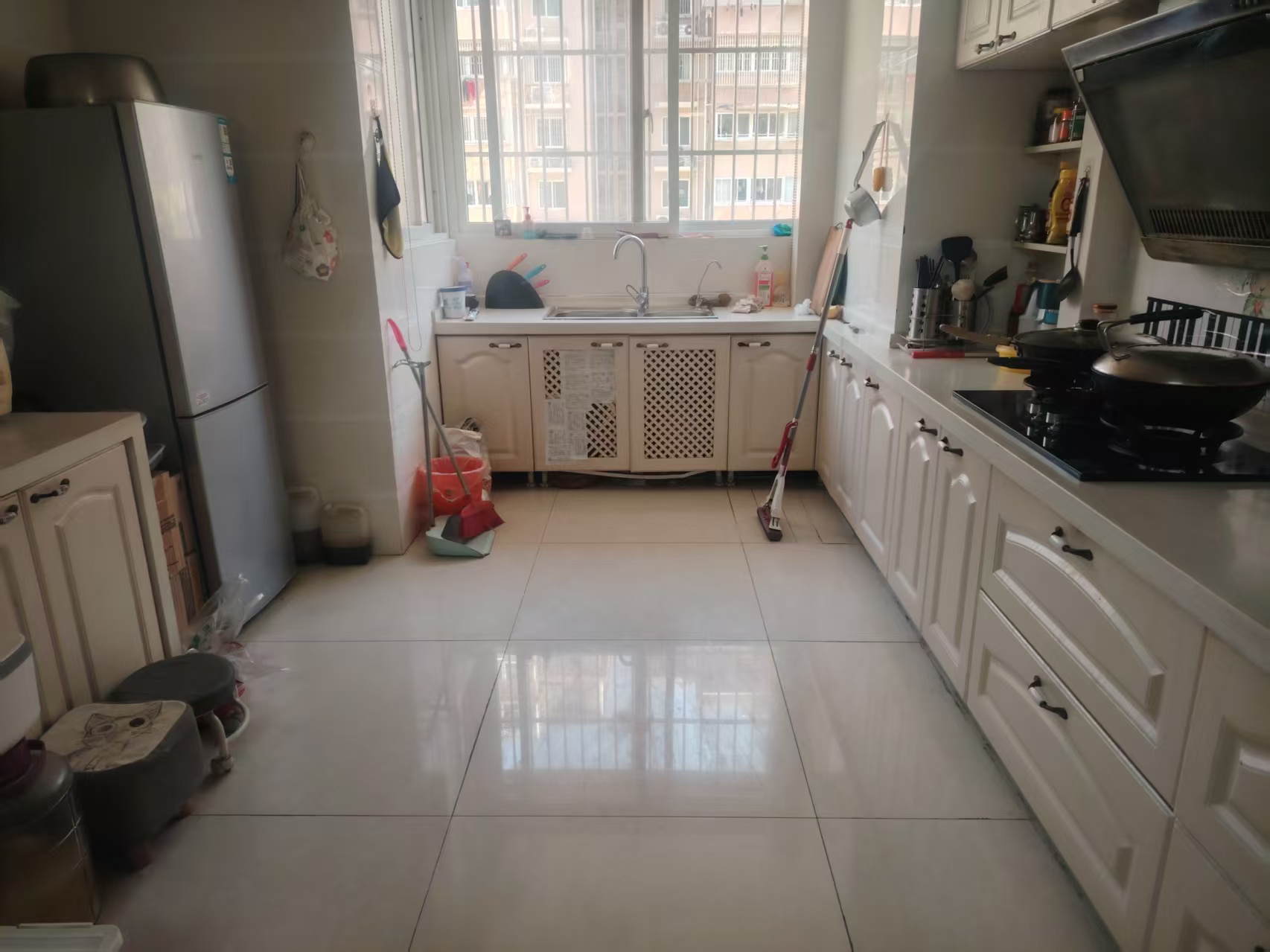 紫东花苑 3室2厅1卫 136.00m&sup2;