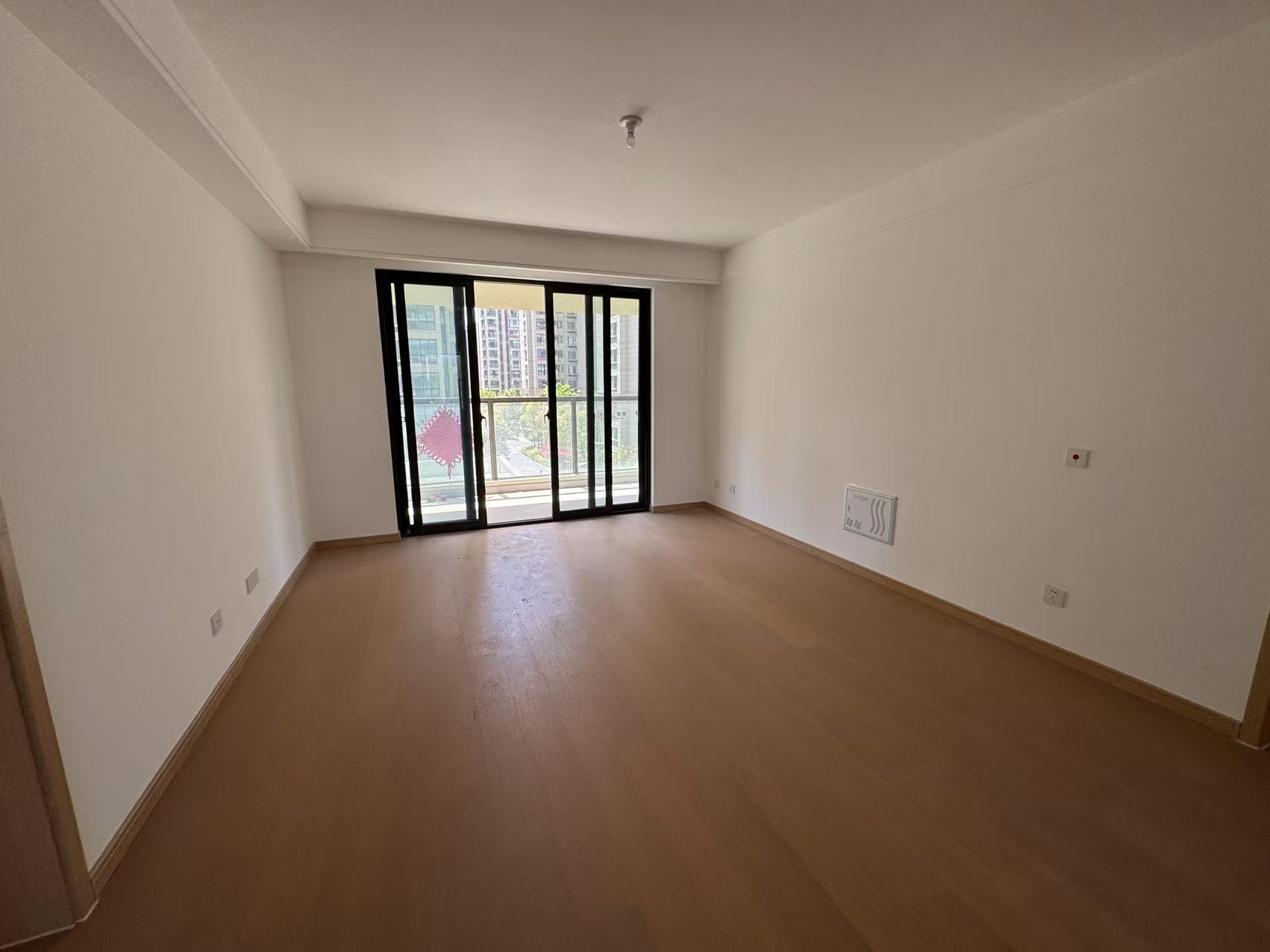 时光漫城 3室2厅2卫 114m²