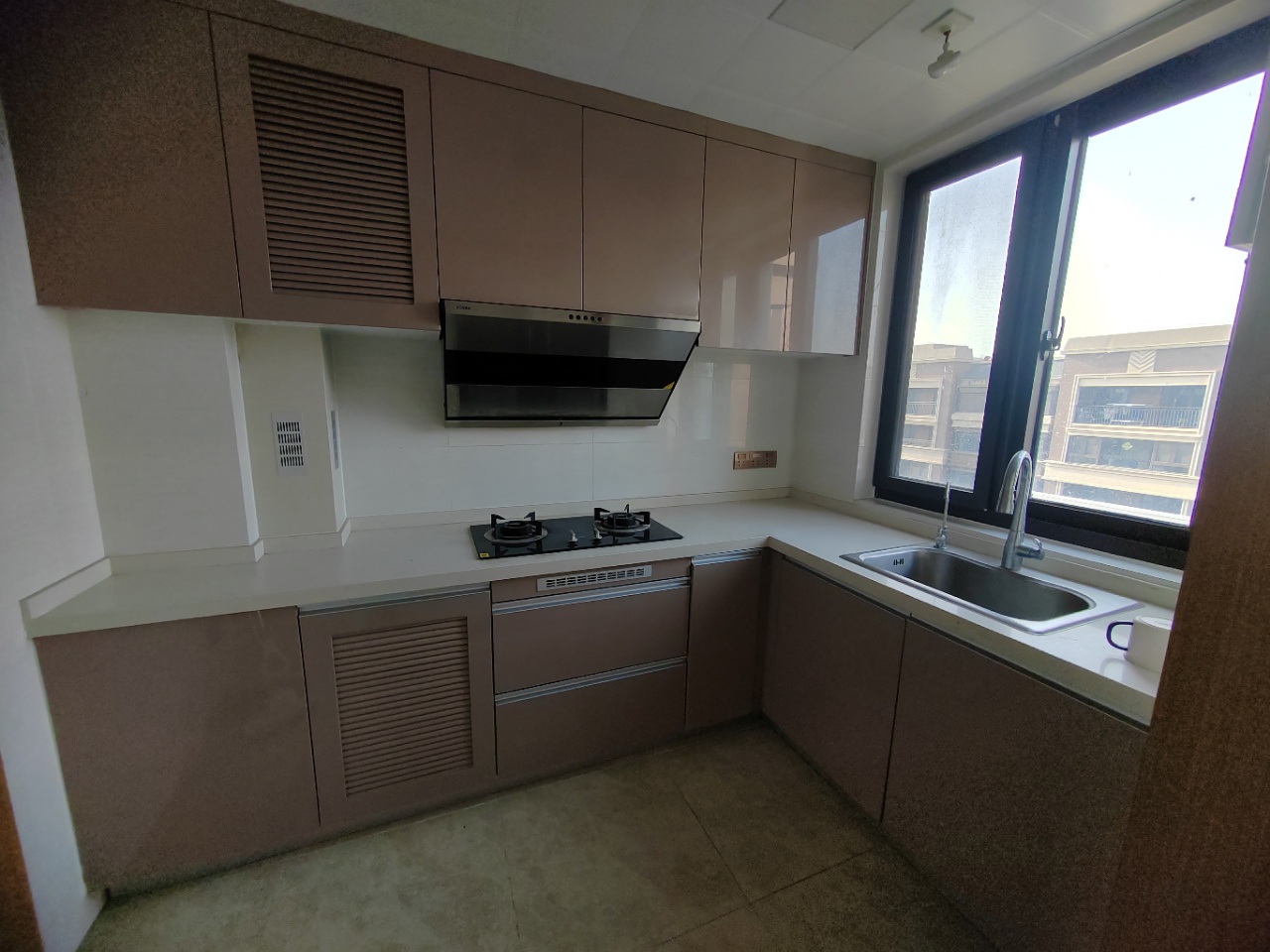 林肯公园 4室2厅2卫 124m&sup2;