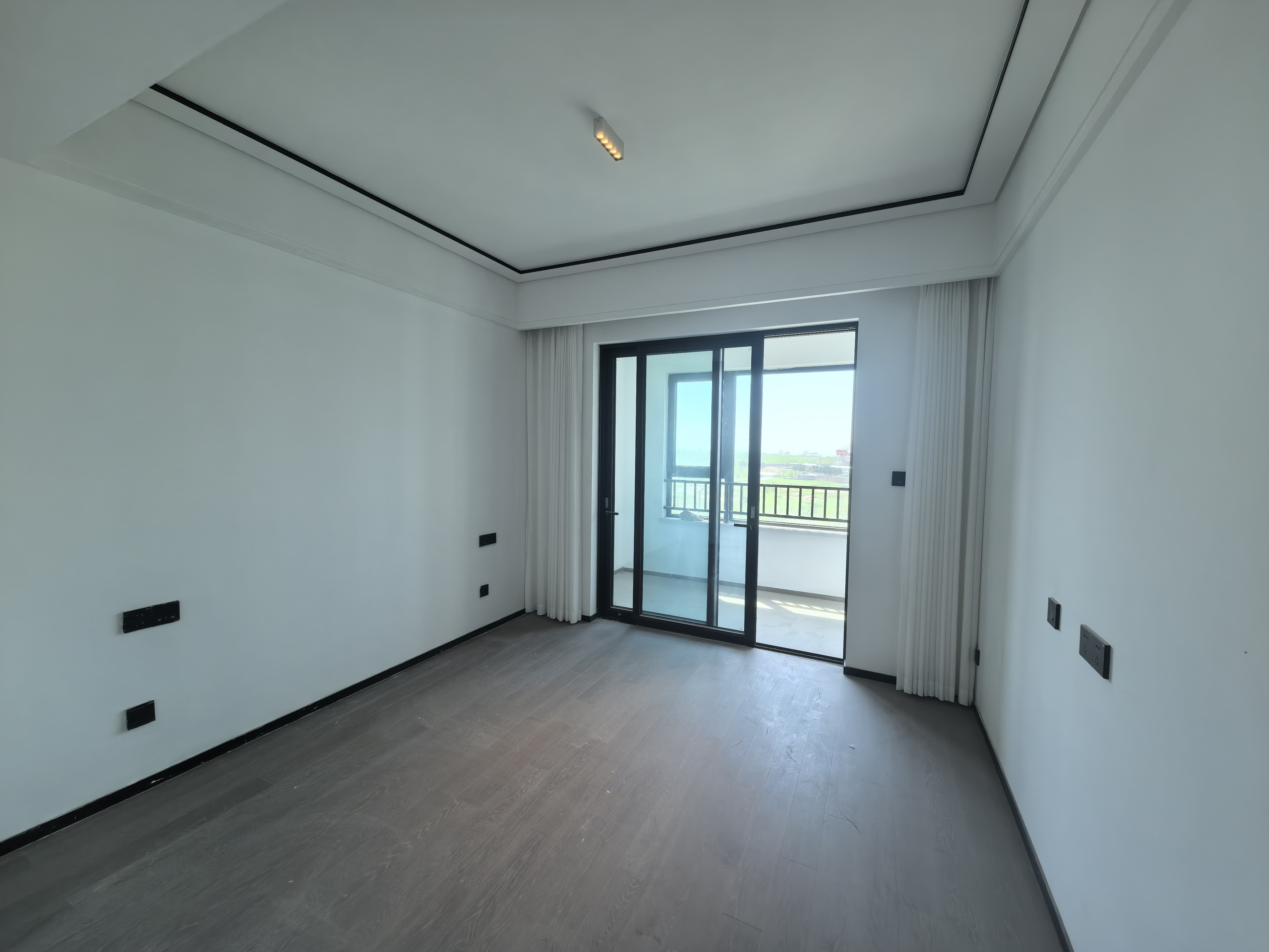 滨江玺 3室2厅3卫 190.00m&sup2;