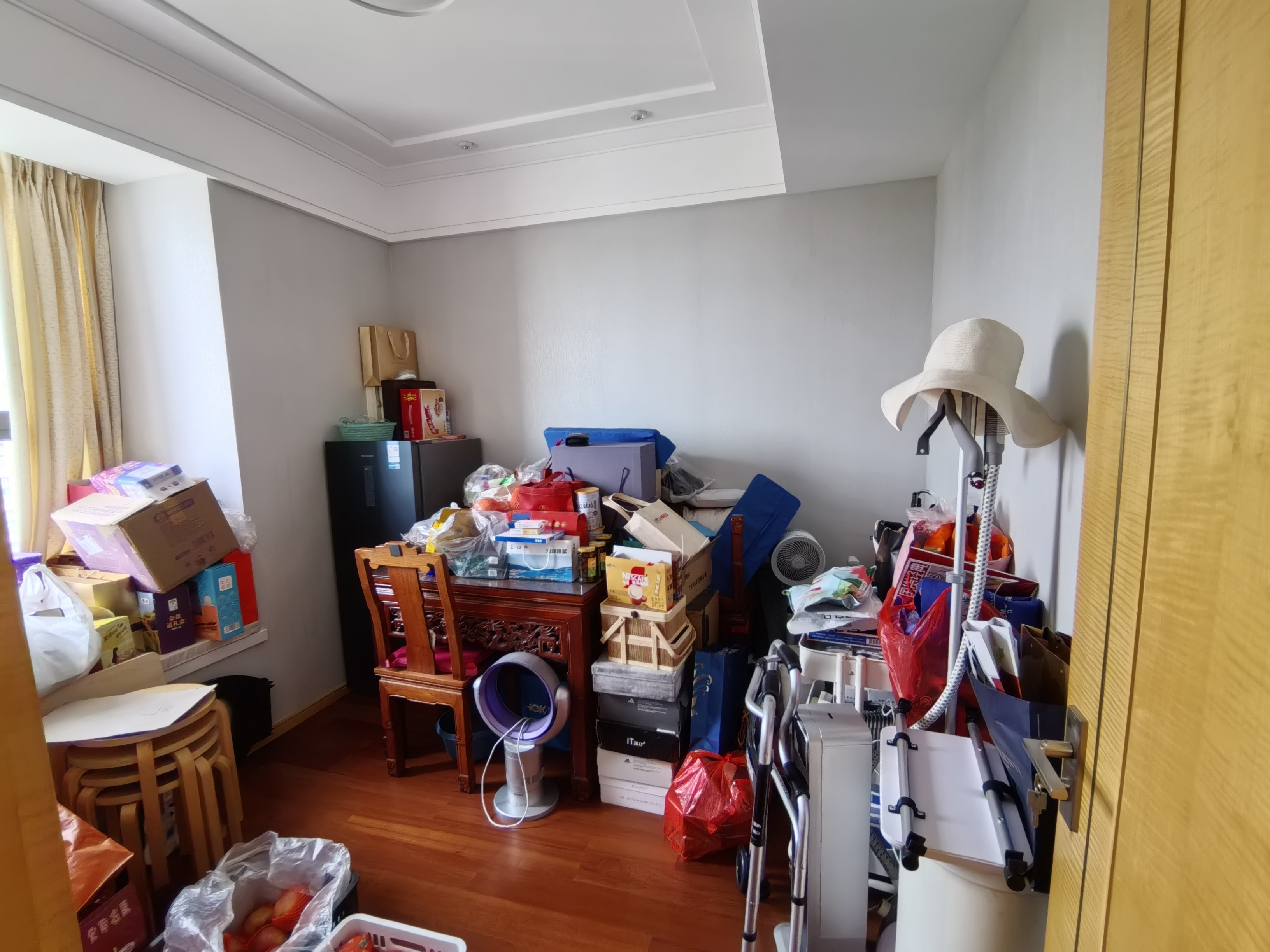 兰园 4室2厅2卫 143m&sup2;