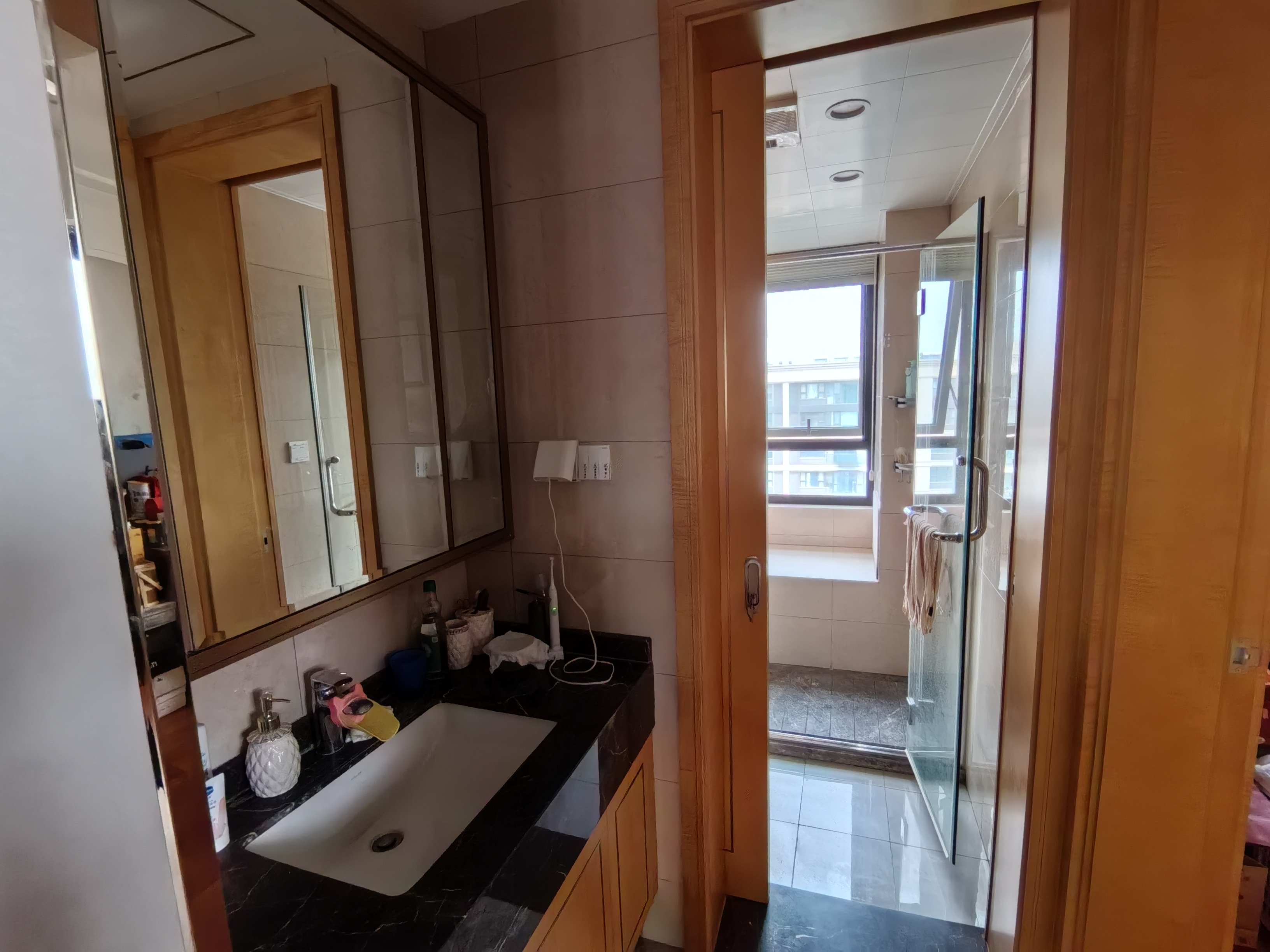 兰园 4室2厅2卫 143m&sup2;