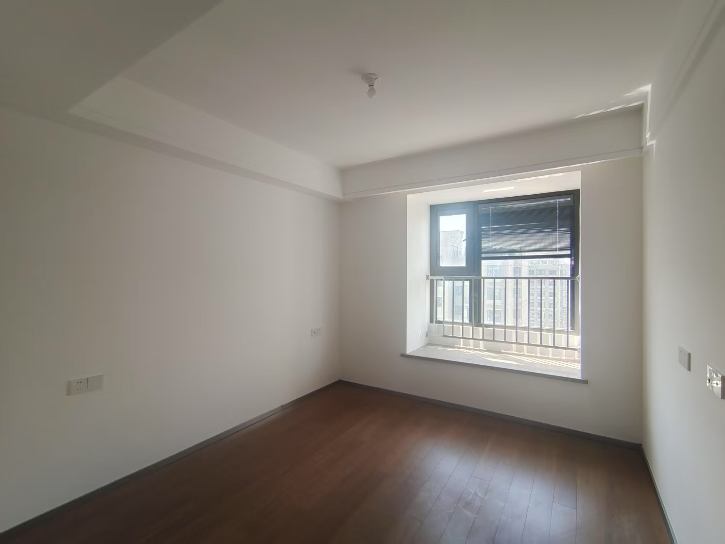 远创宸樾 3室2厅1卫 98.9m&sup2;