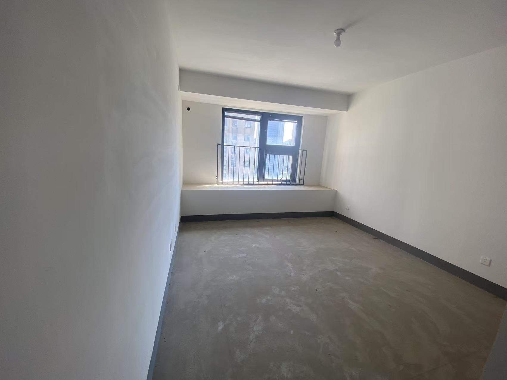 招商新城雍景湾 4室2厅2卫 127m&sup2;