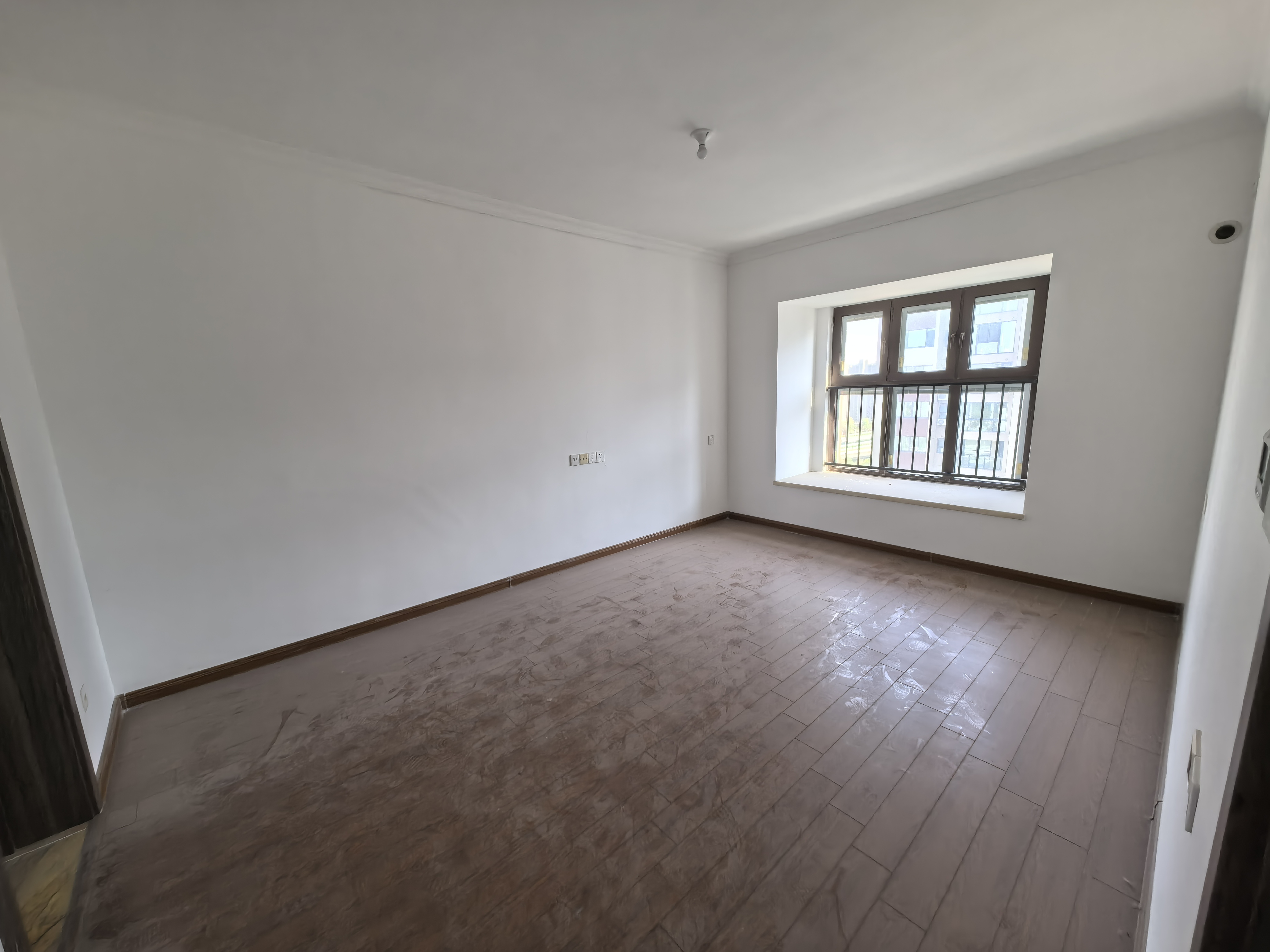 南通碧桂园翡翠华府 4室2厅2卫 142.93m&sup2;