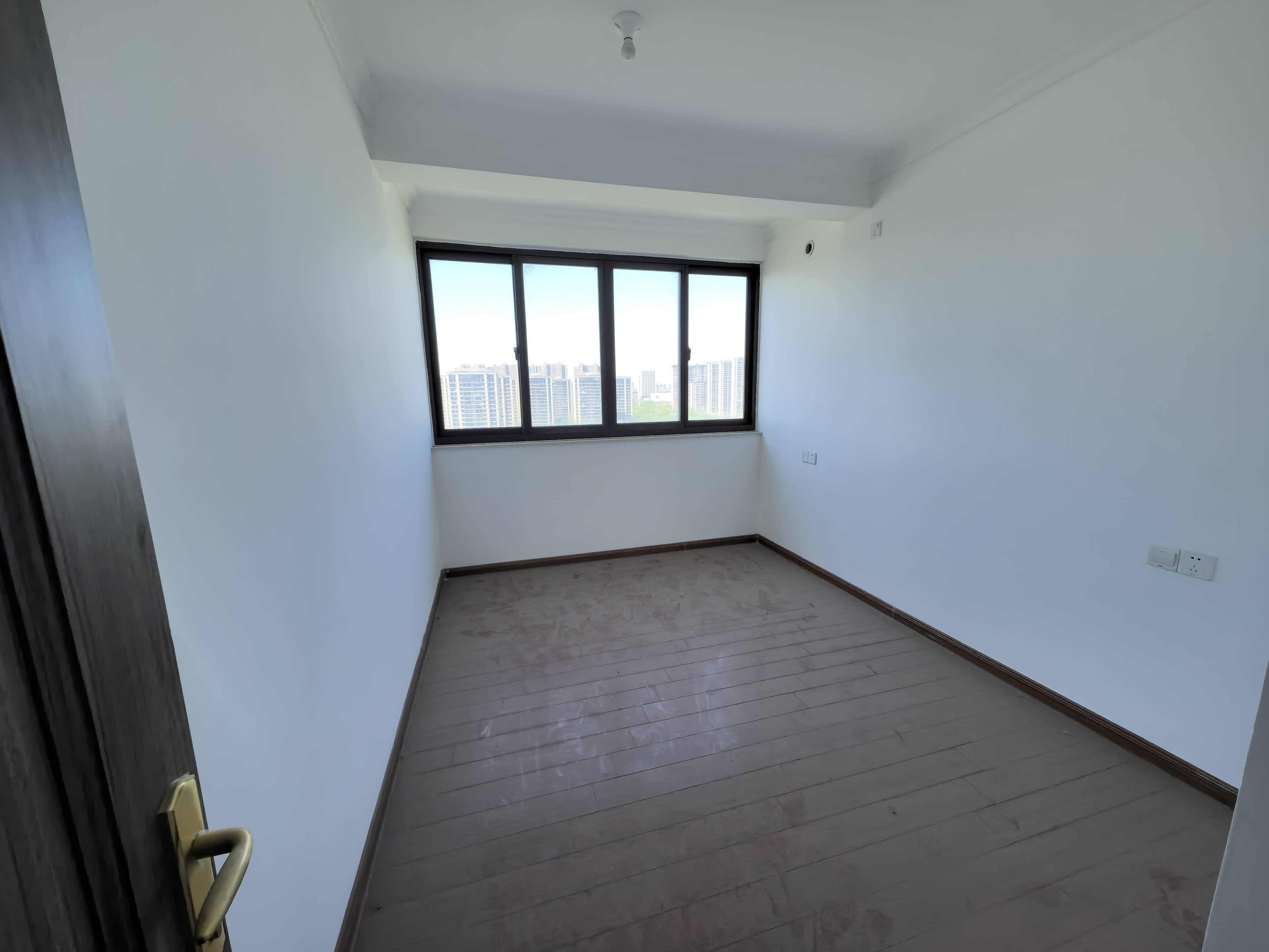 南通碧桂园翡翠华府 4室2厅2卫 142.93m&sup2;