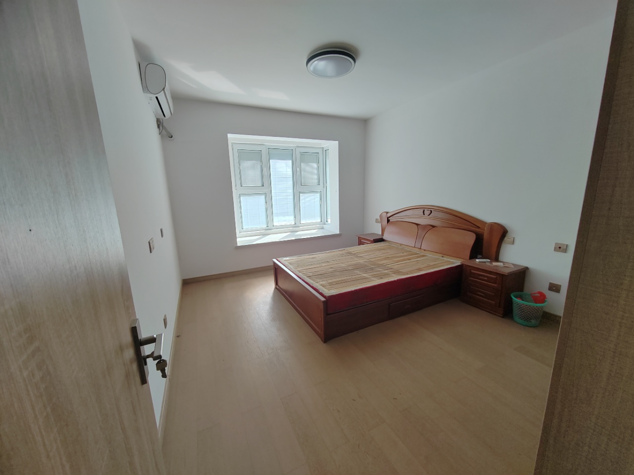世茂九龙庭 4室2厅2卫 145.92m&sup2;