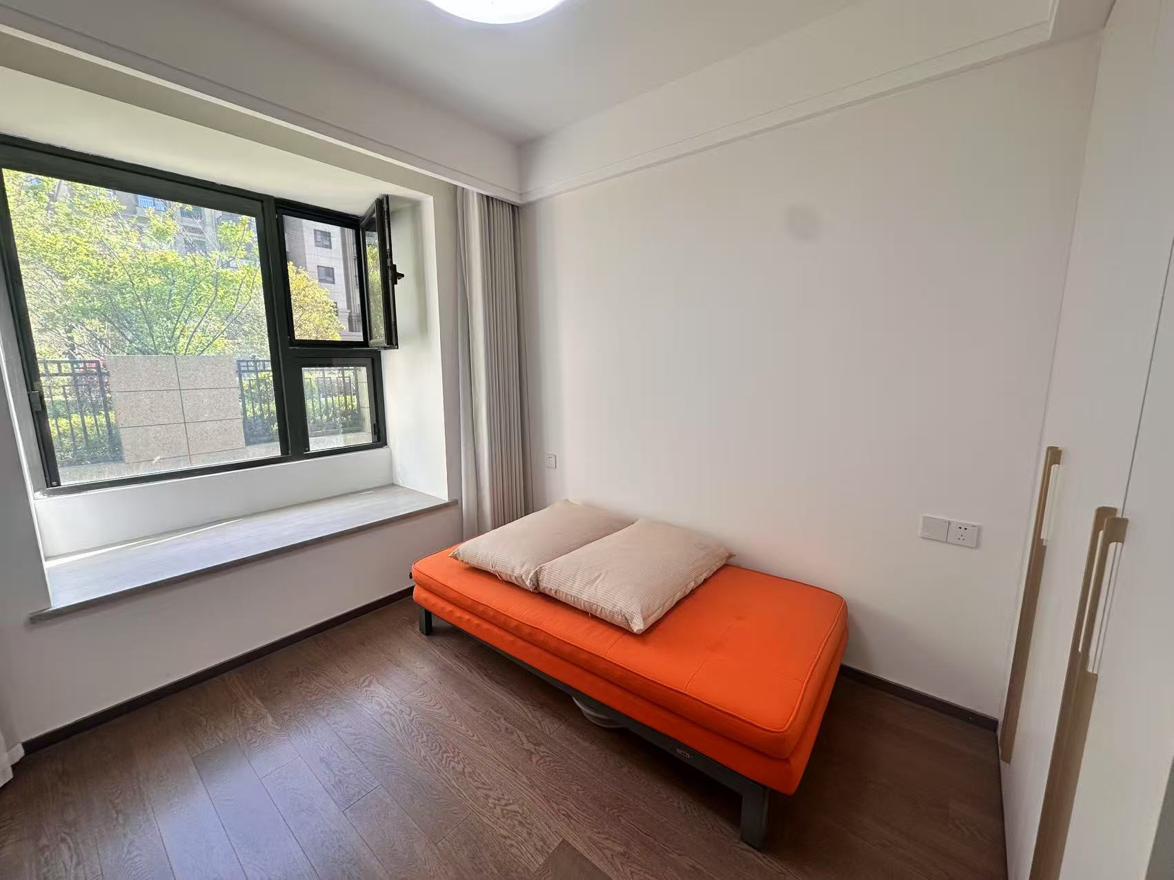 远创宸樾 4室2厅2卫 280.95m&sup2;