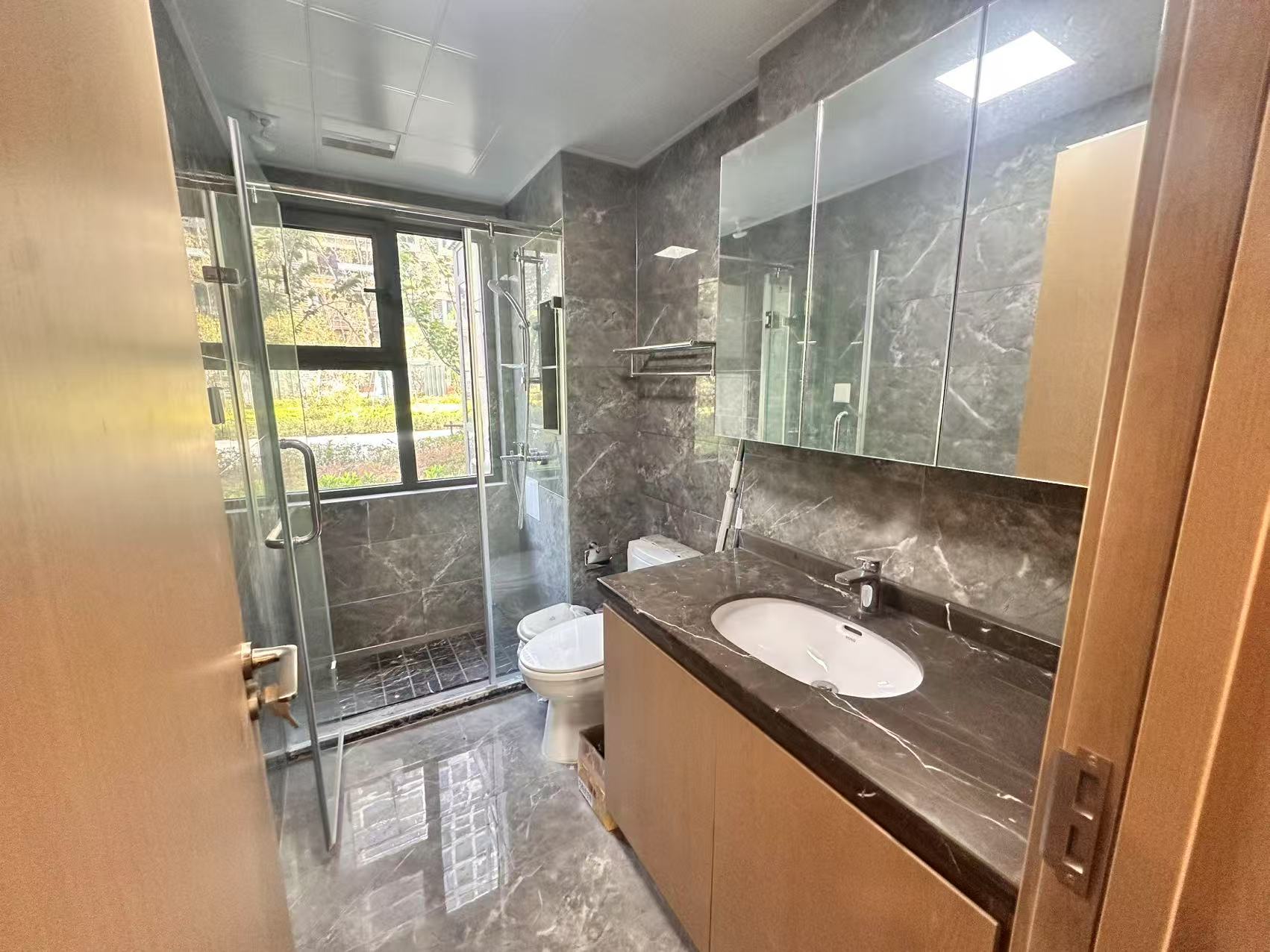 远创宸樾 4室2厅2卫 280.95m&sup2;