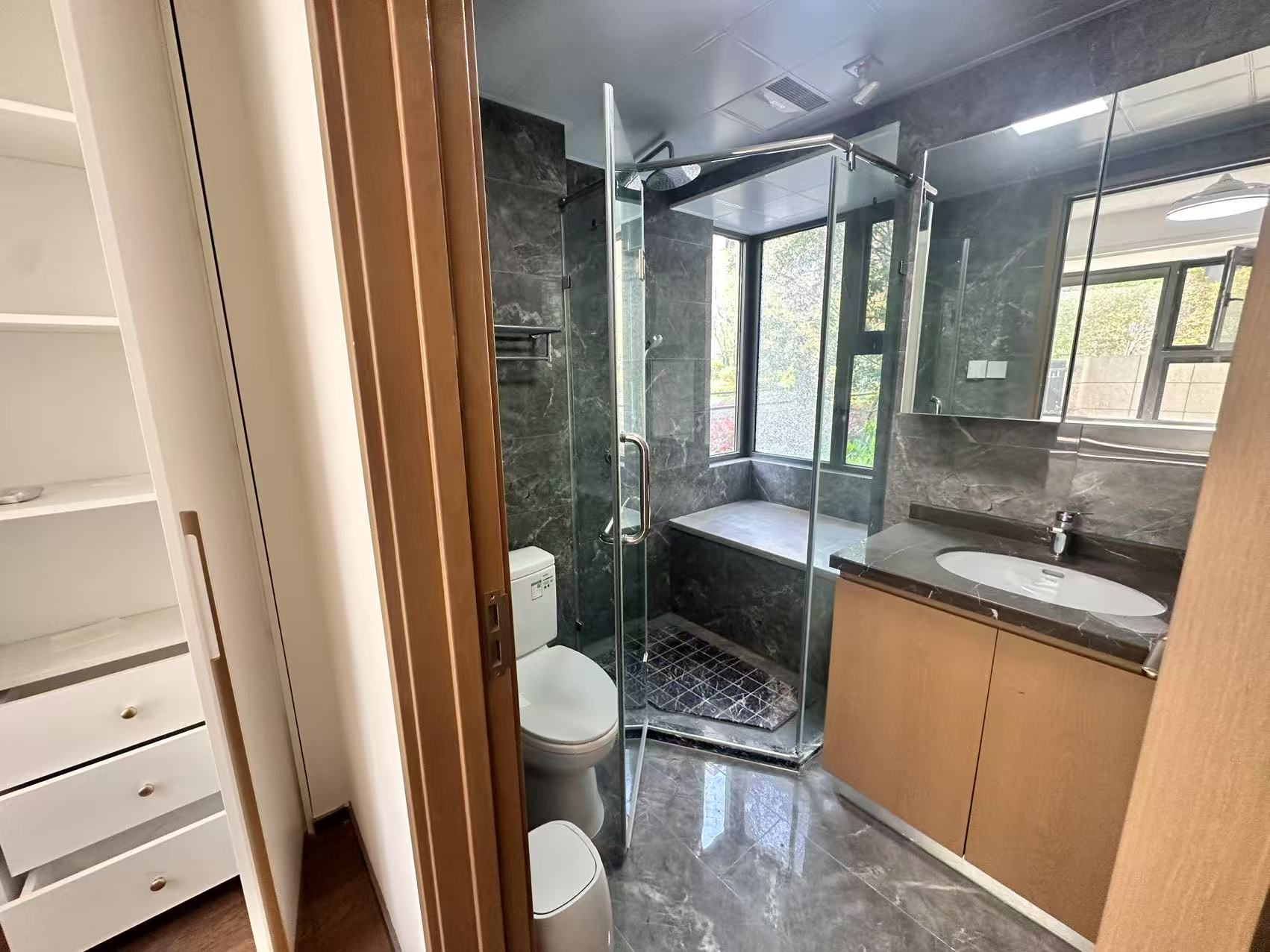 远创宸樾 4室2厅2卫 280.95m&sup2;