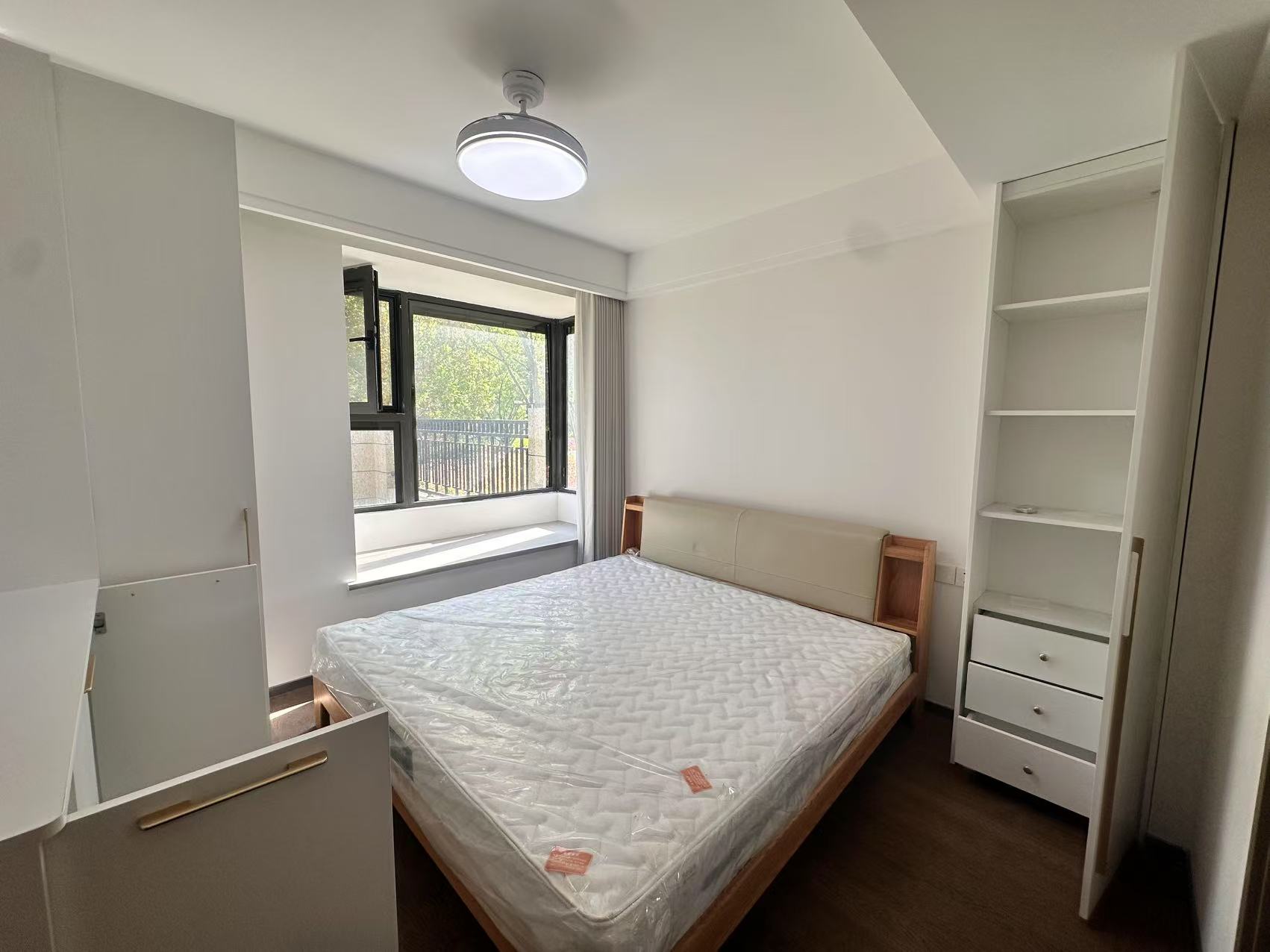 远创宸樾 4室2厅2卫 280.95m&sup2;