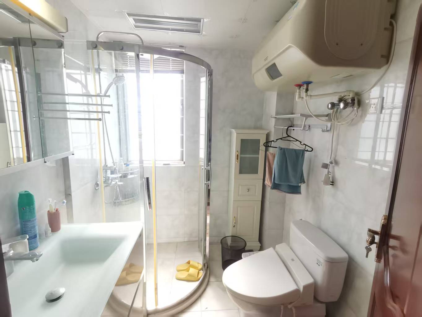 优山美地花园南区 3室2厅2卫 140m&sup2;