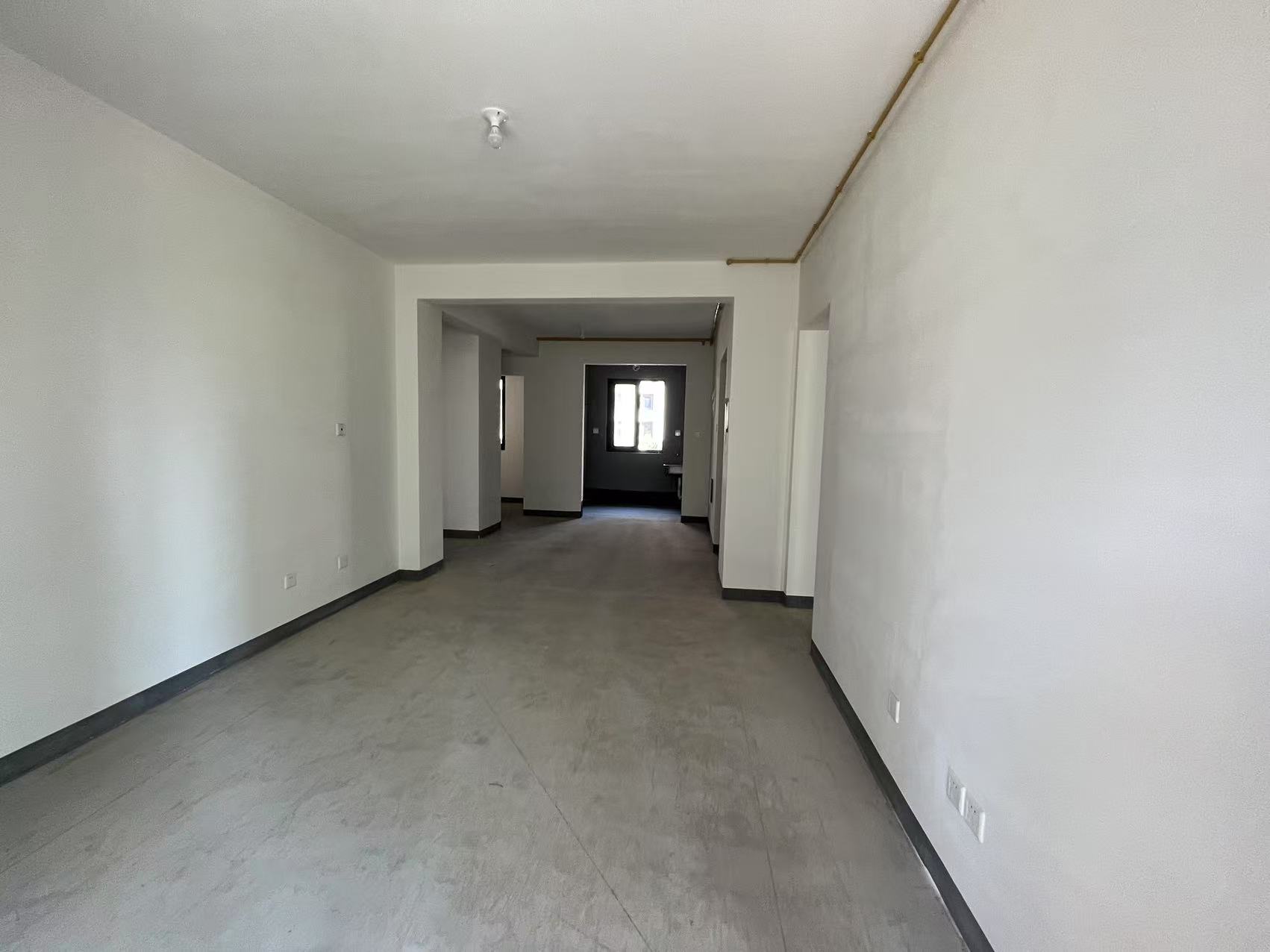 招商新城雍景湾 3室2厅2卫 100.00m²