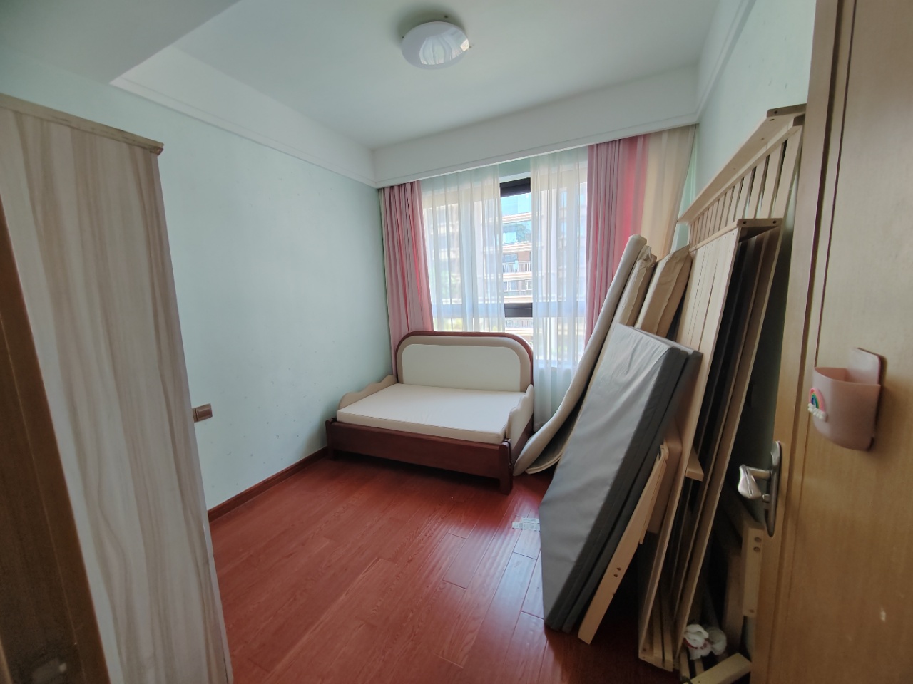 林肯公园 4室2厅1卫 144m&sup2;