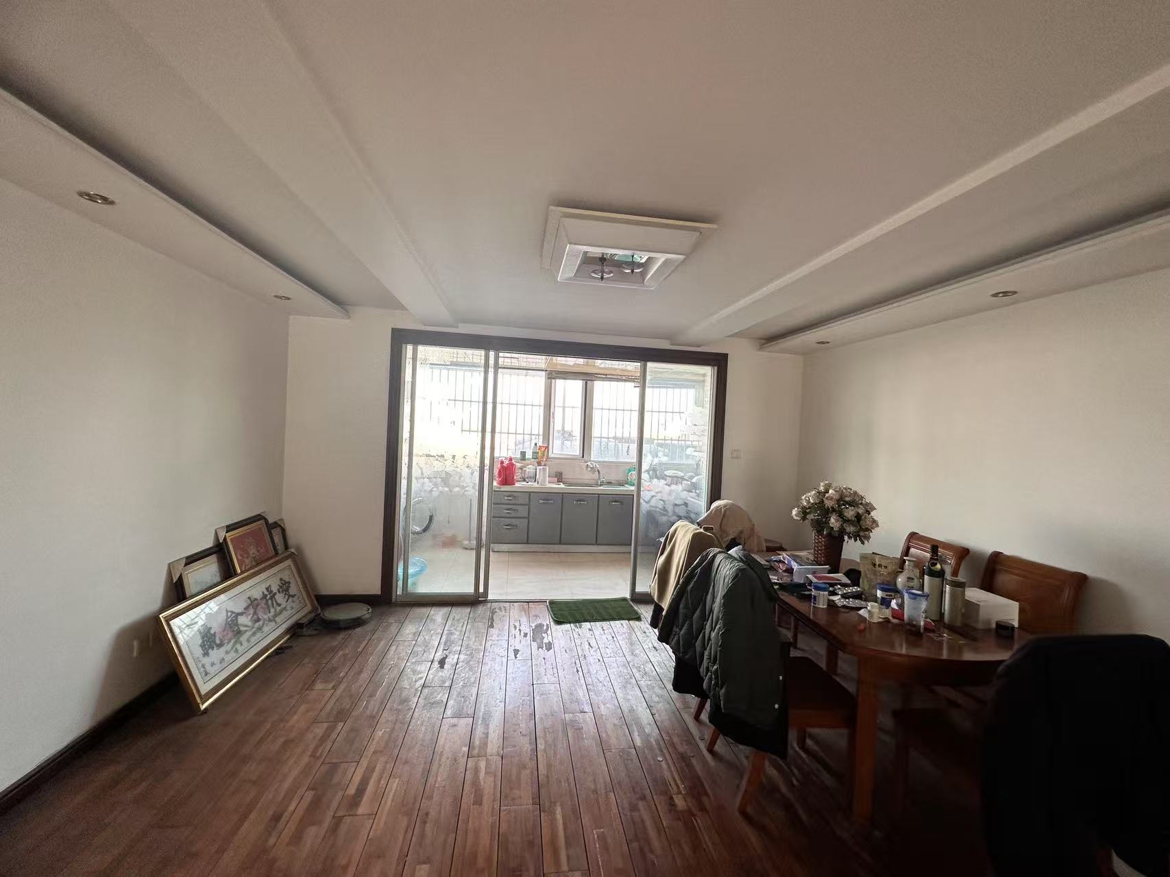 江海名苑南区 3室2厅1卫 155.6m&sup2;