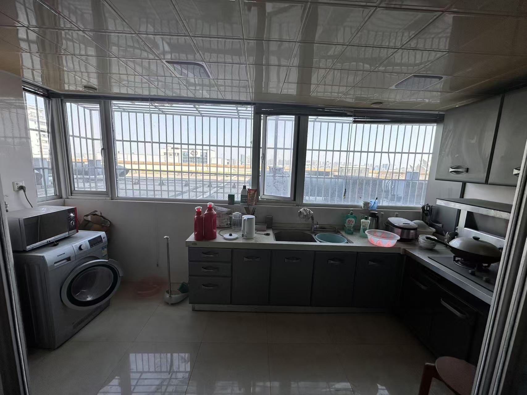 江海名苑南区 3室2厅1卫 155.6m&sup2;