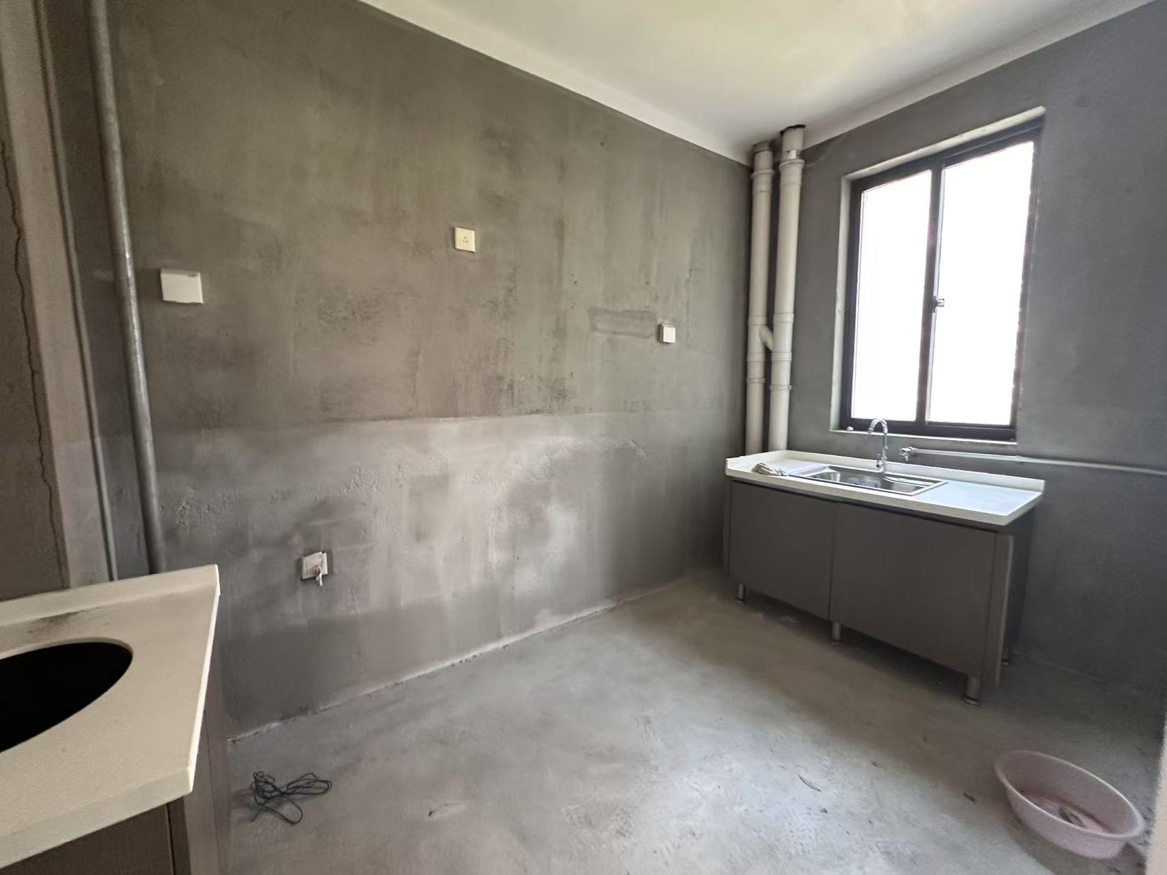 中港城世家 4室2厅2卫 173m&sup2;