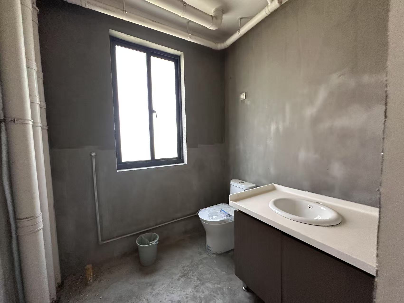 中港城世家 4室2厅2卫 173m&sup2;
