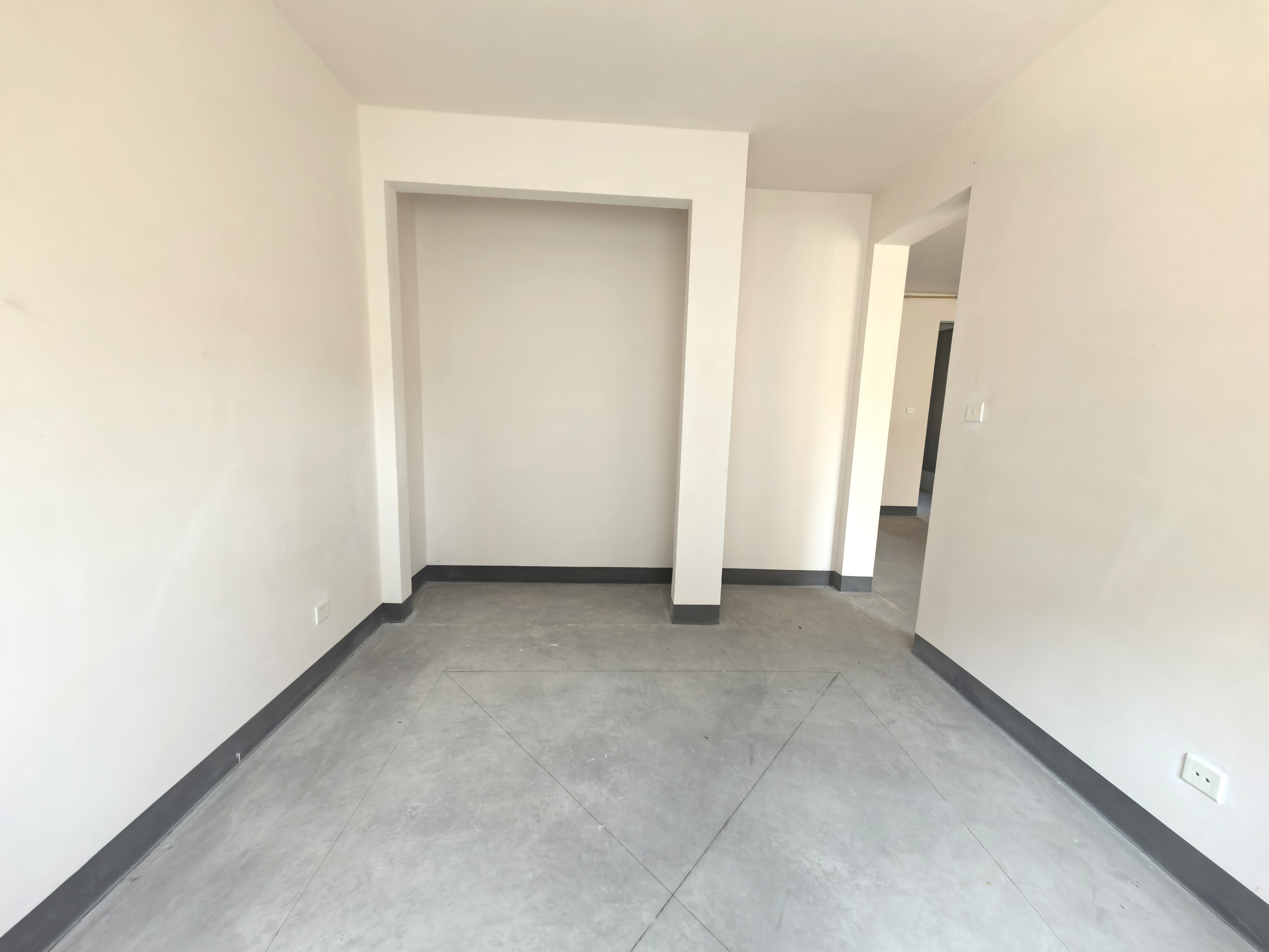 新城香溢紫郡 4室2厅2卫 145.59m&sup2;