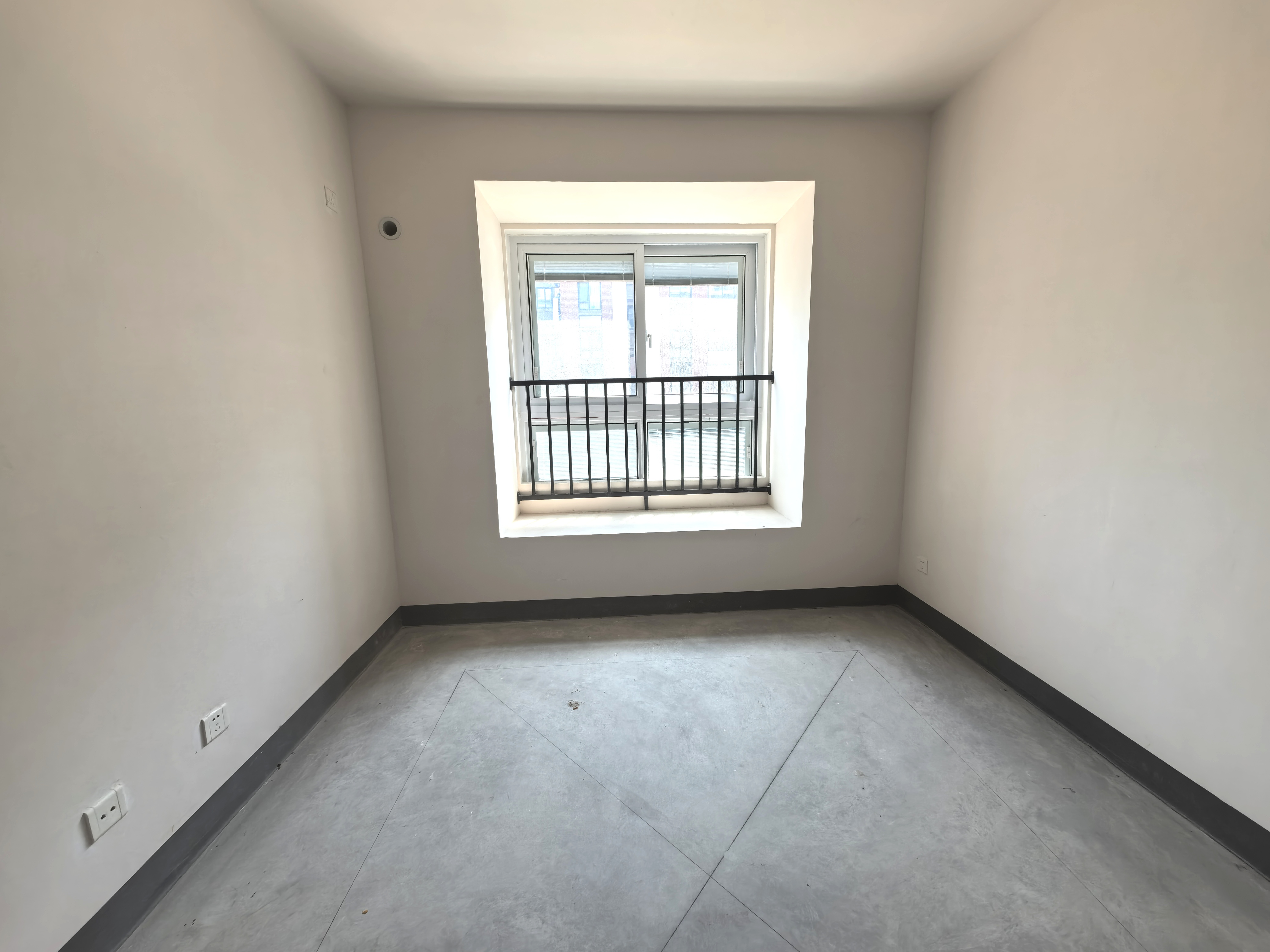 新城香溢紫郡 4室2厅2卫 145.59m&sup2;