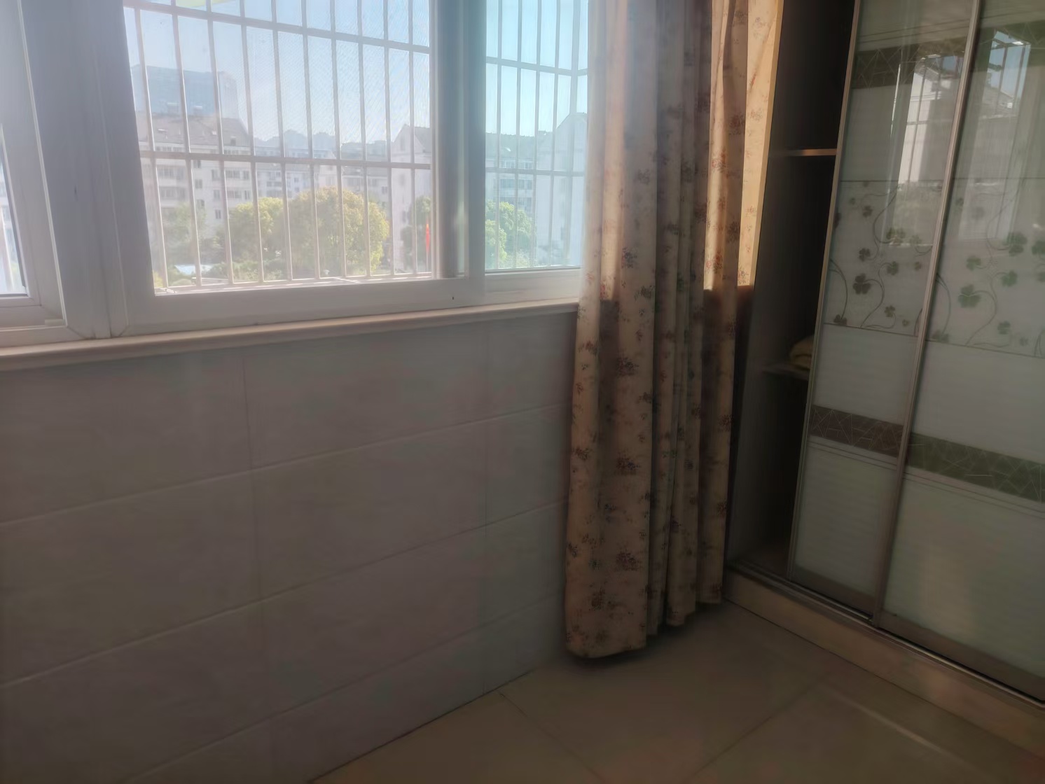 紫东花苑 2室1厅1卫 95.00m&sup2;