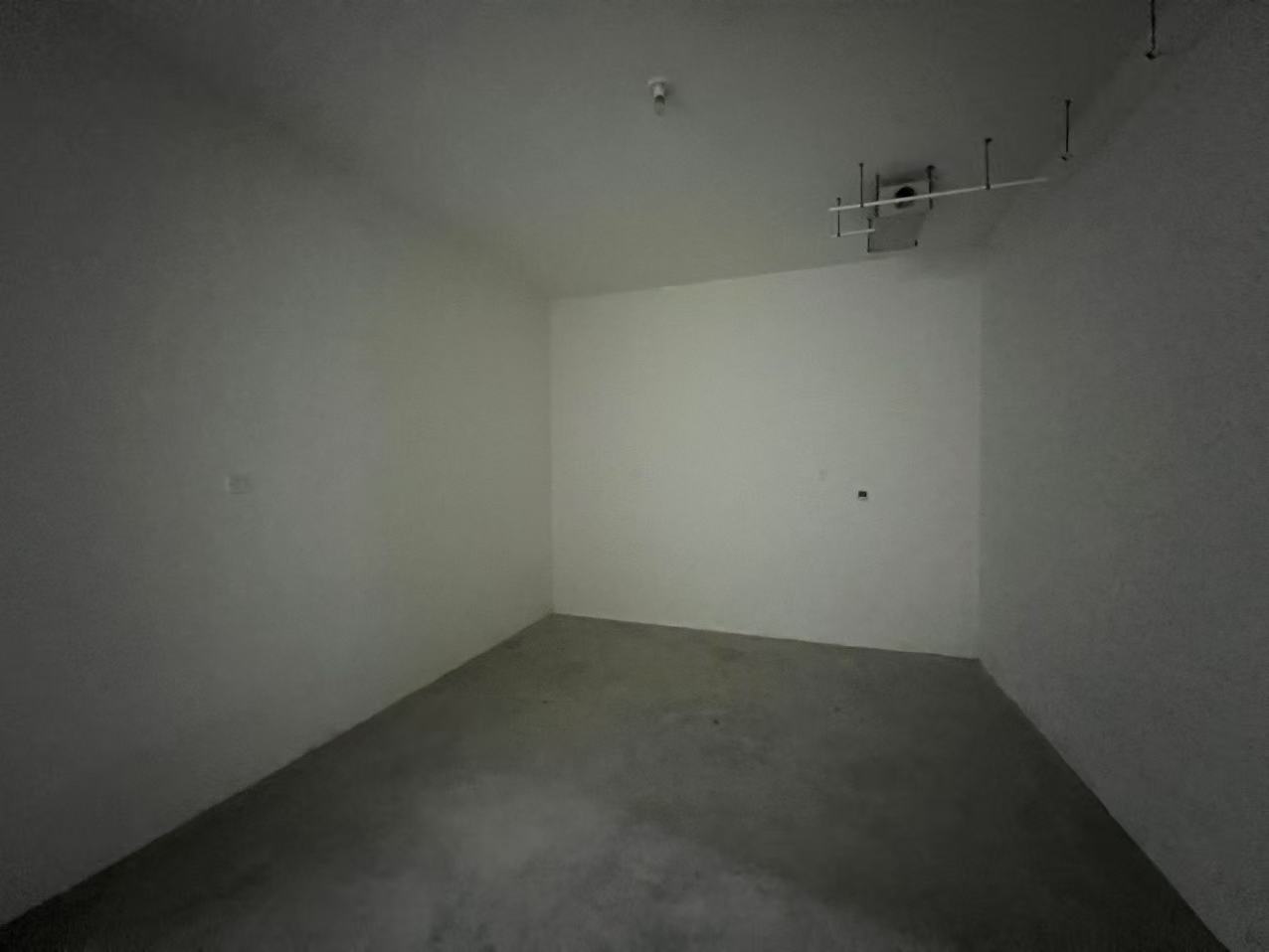 万濠山庄 4室2厅2卫 272.00m&sup2;