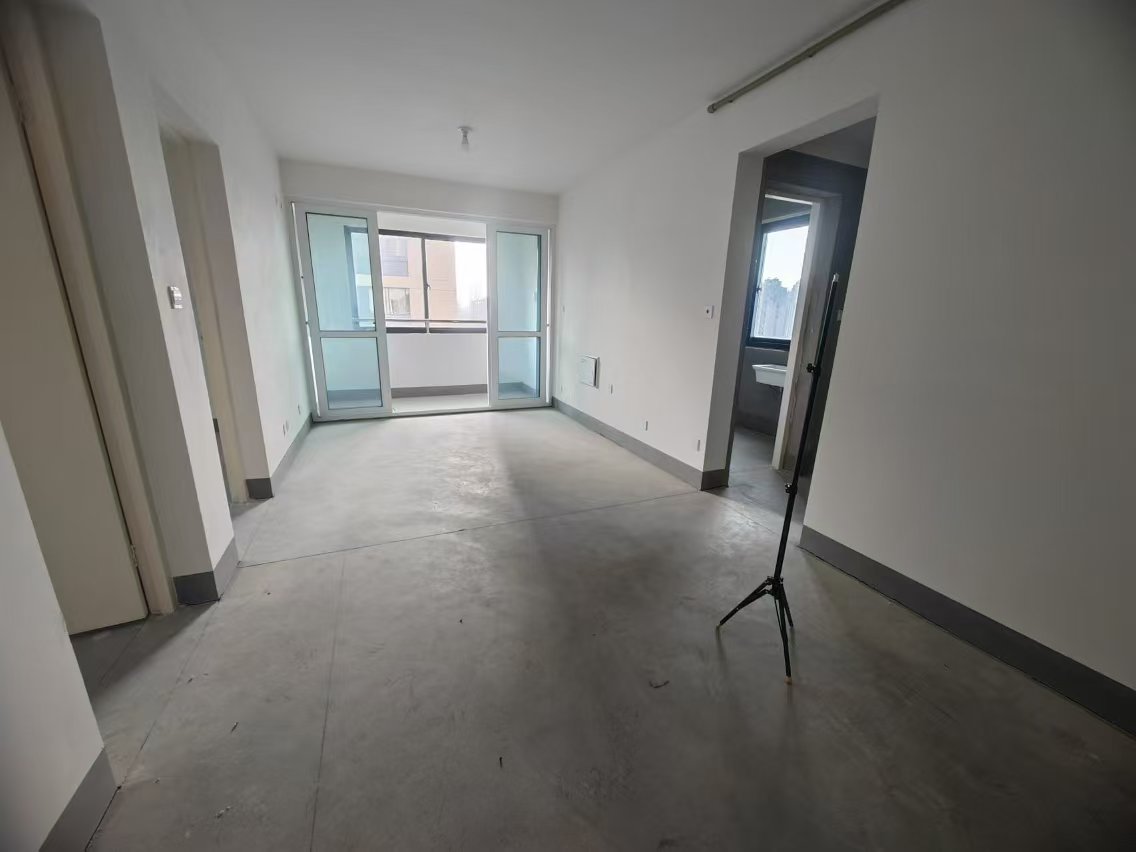 兴石花园 2室2厅1卫 79m&sup2;